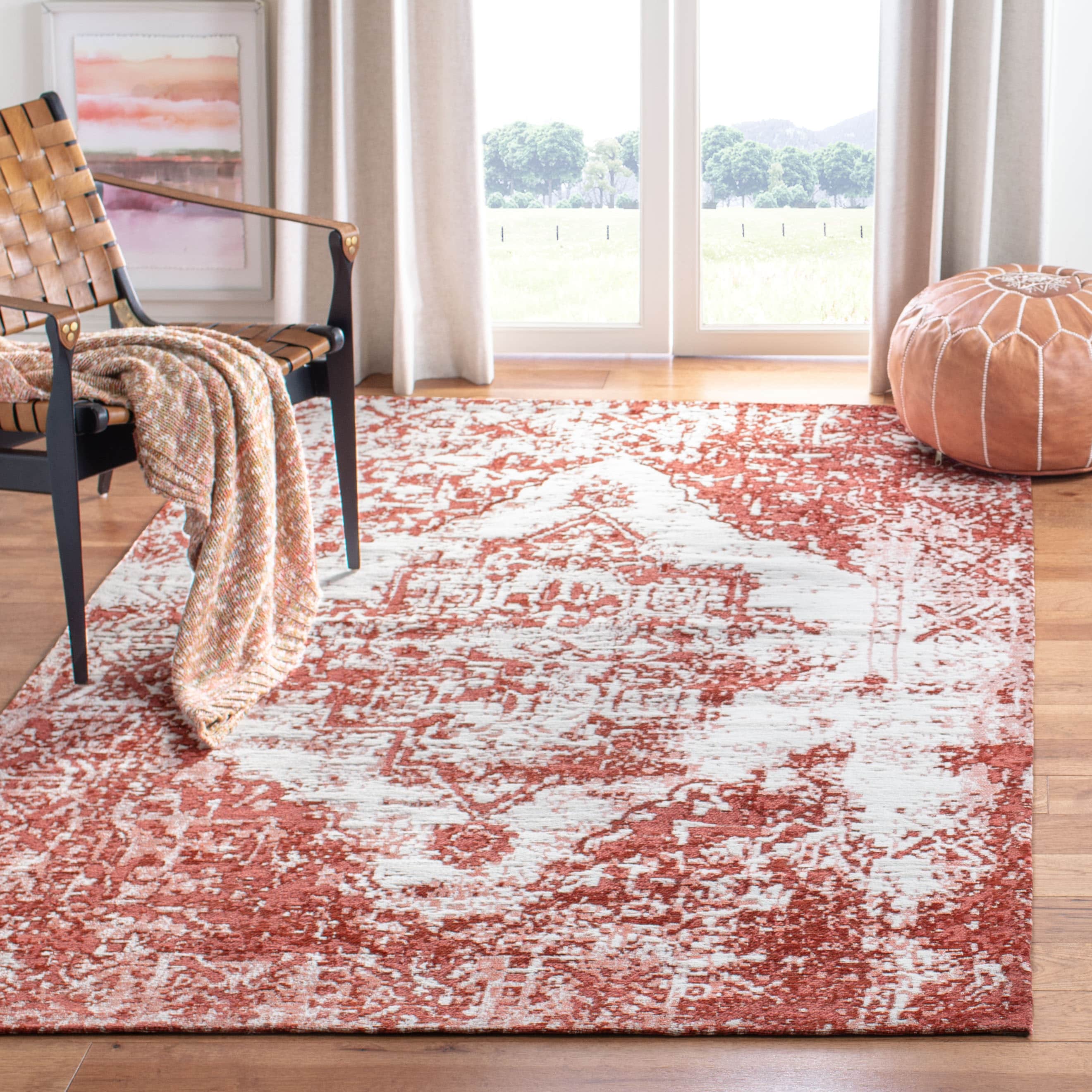 Safavieh CLV703P-4 Classic Vintage Dollete 4 x 6 (ft) Loomed Synthetic Rust/Ivory Rectangular Indoor Distressed/Overdyed Vintage Area rug