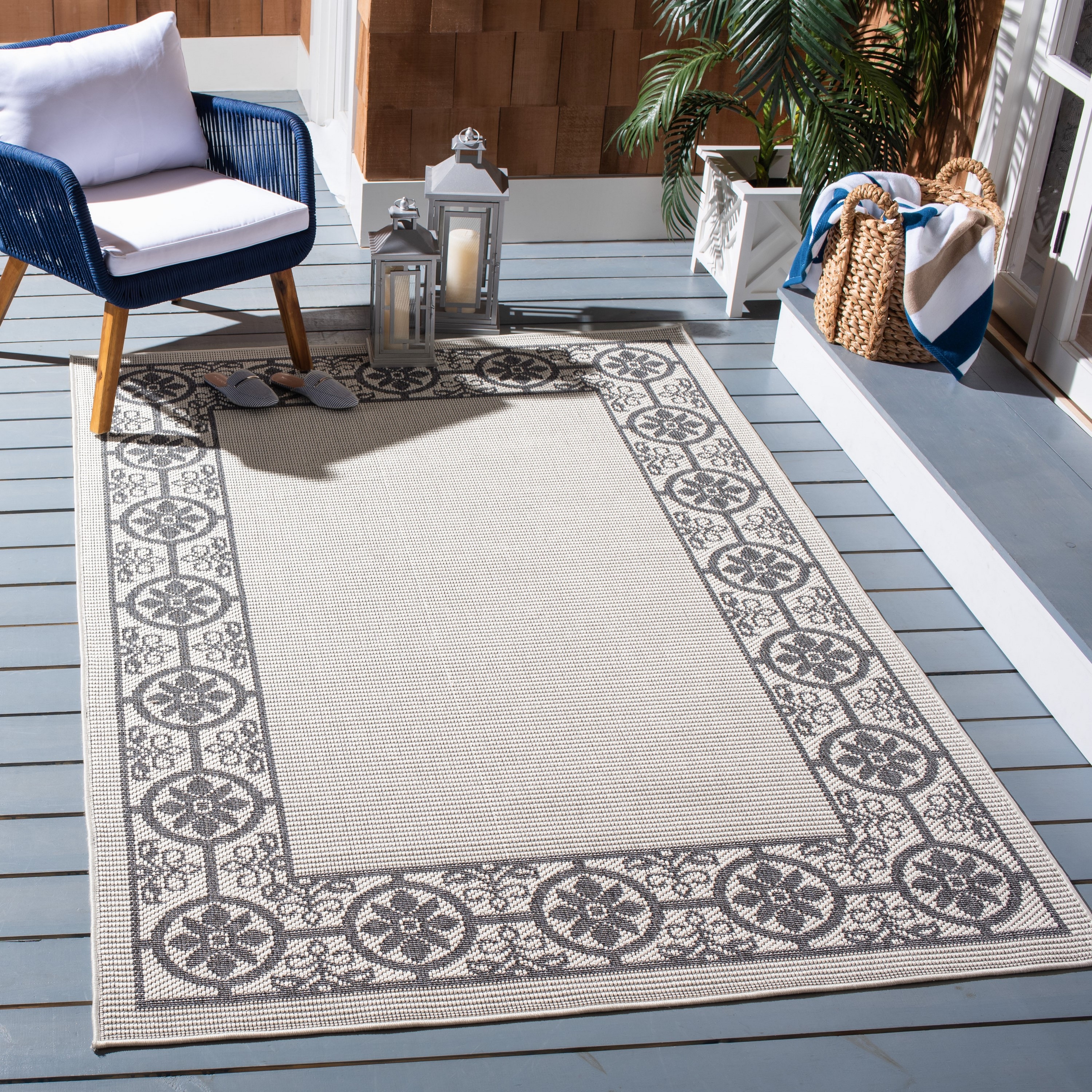 Safavieh BMU815A-4 Bermuda Pembroke 4 x 6 (ft) Loomed Polypropylene Ivory/Charcoal Rectangular Indoor/Outdoor Floral/Botanical Coastal Area rug