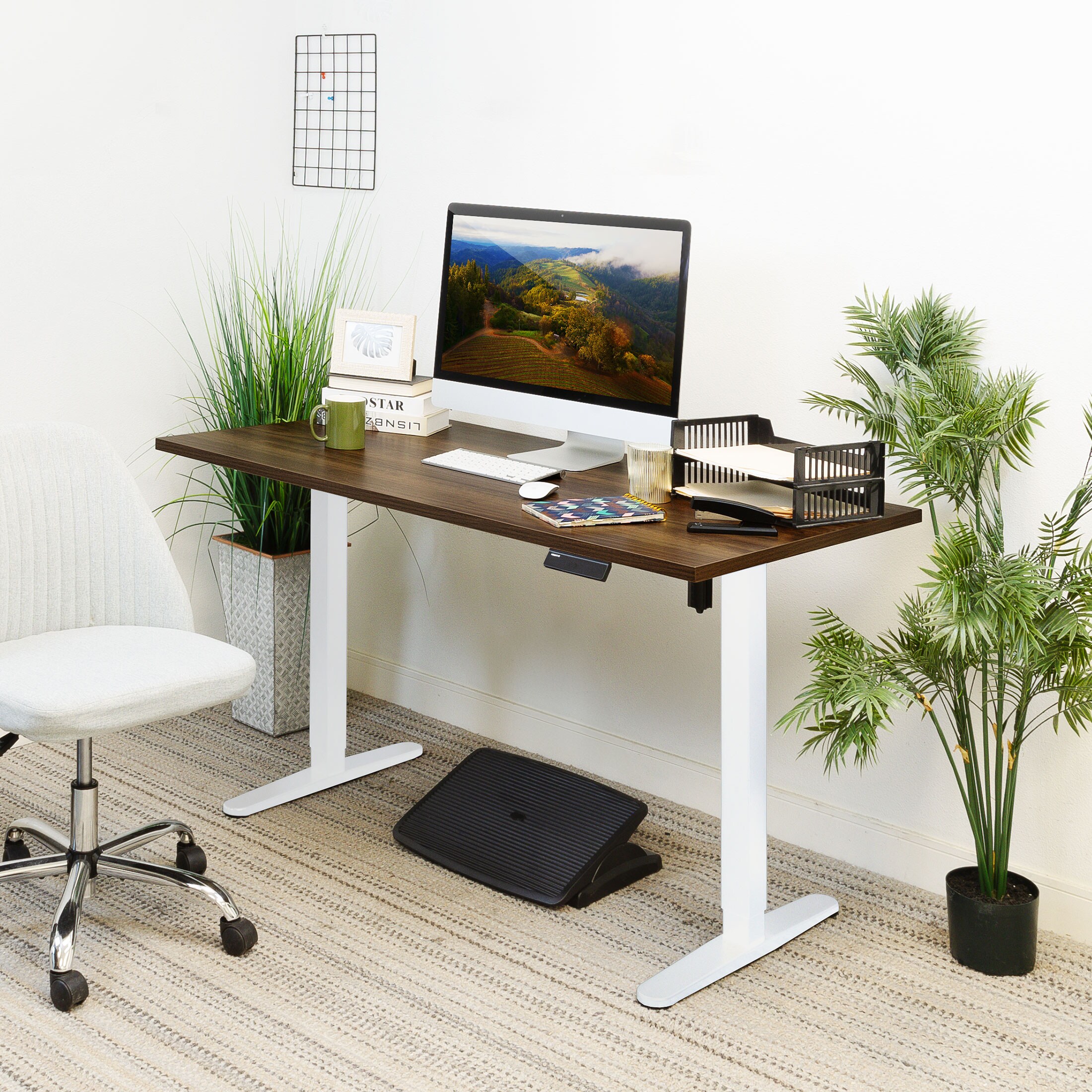 Mount-It! MI-8033W desks - View #2