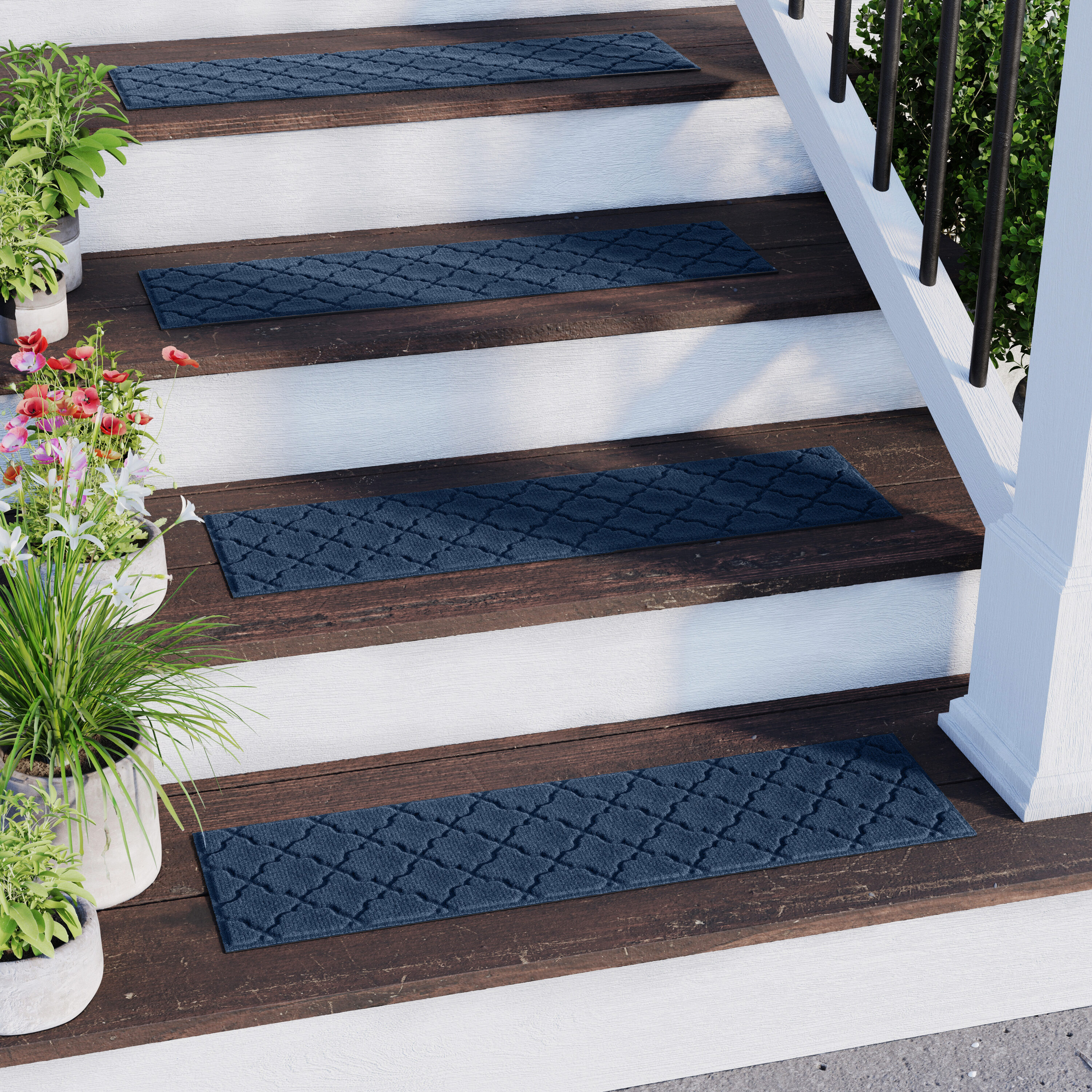 Bungalow Flooring 20846611 WaterHog Polyester Navy Rectangular Indoor/Outdoor Solid Stair tread rug