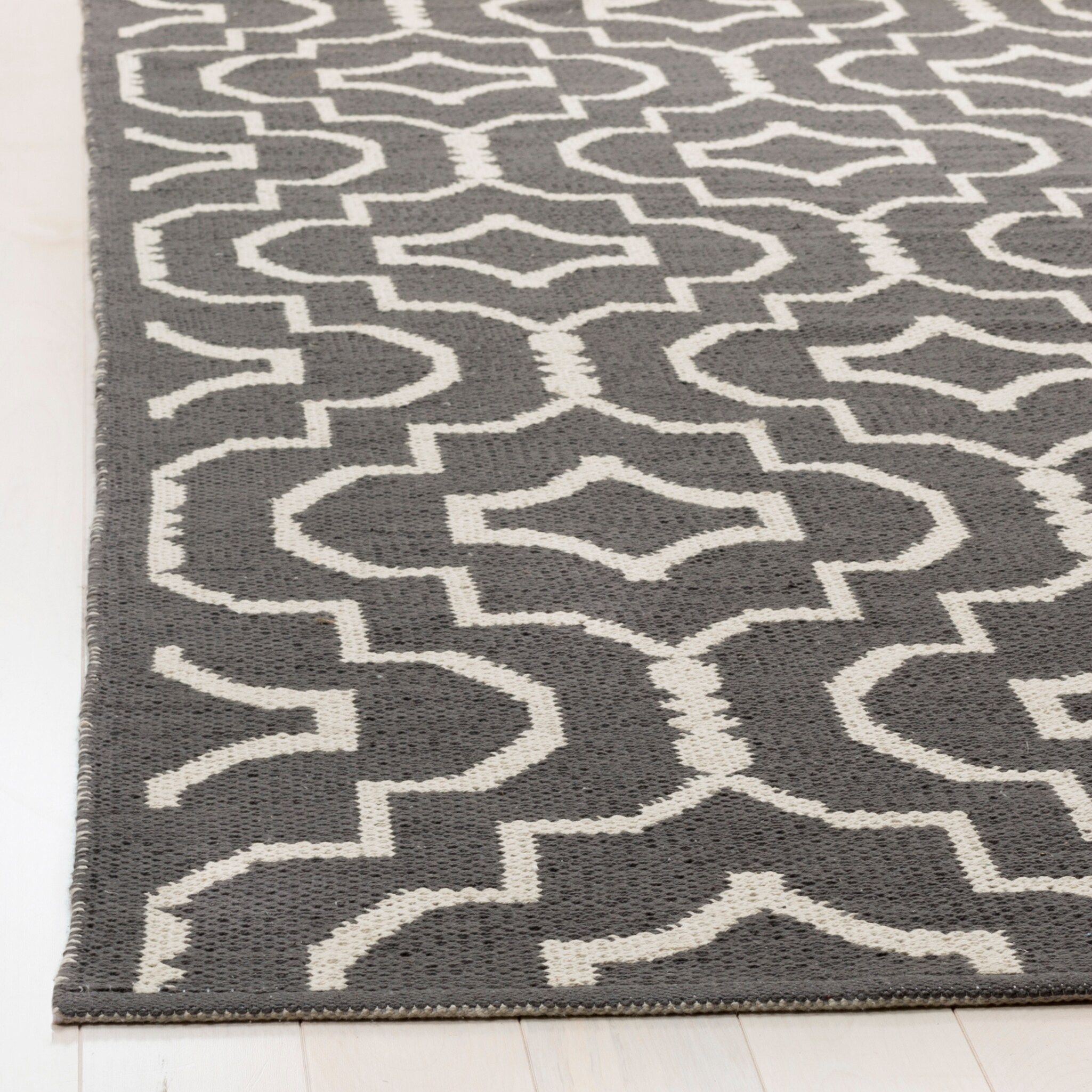 Safavieh MTK722E-5 rugs - View #3