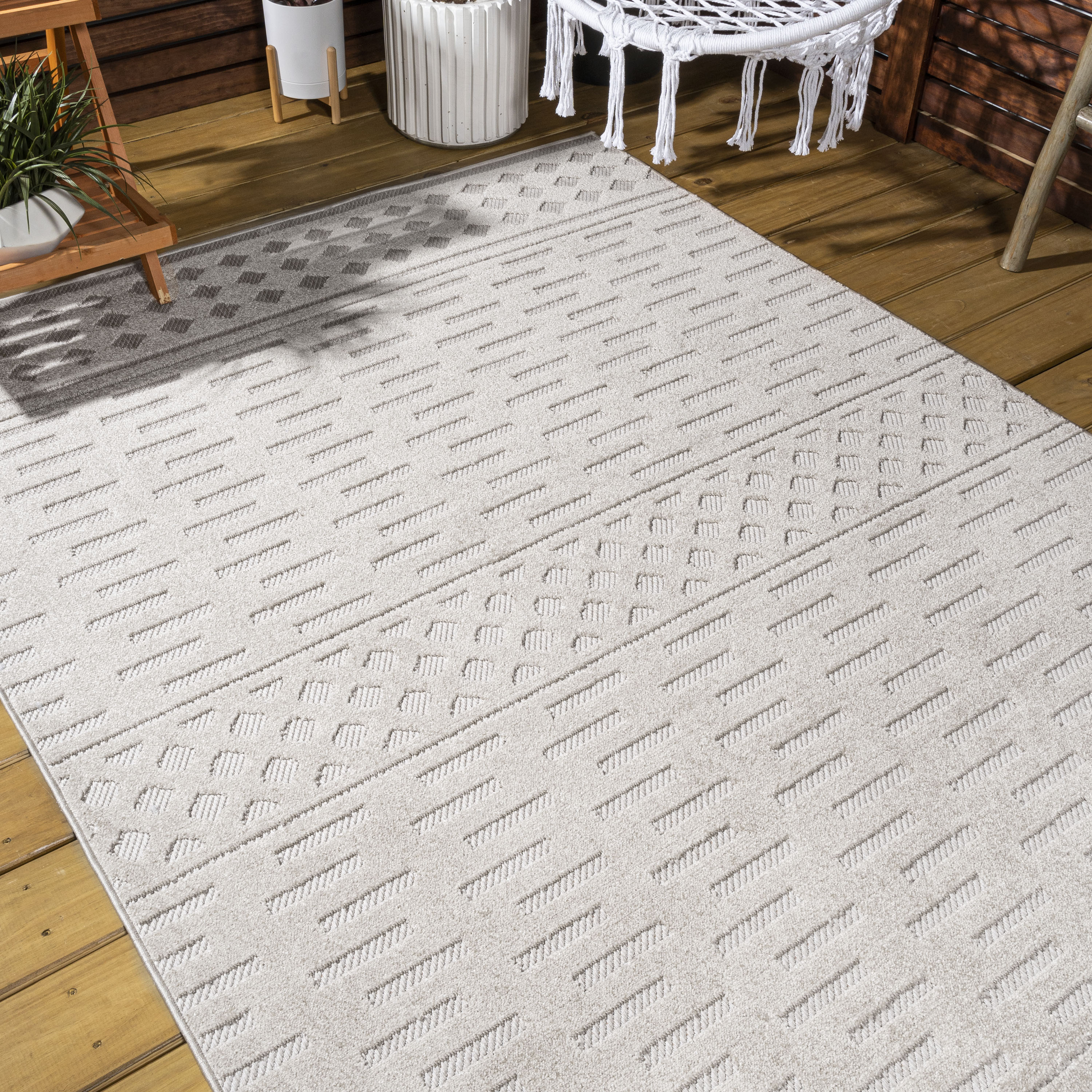 Ivory Geometric High-Low Pile Indoor/Outdoor Area Rug