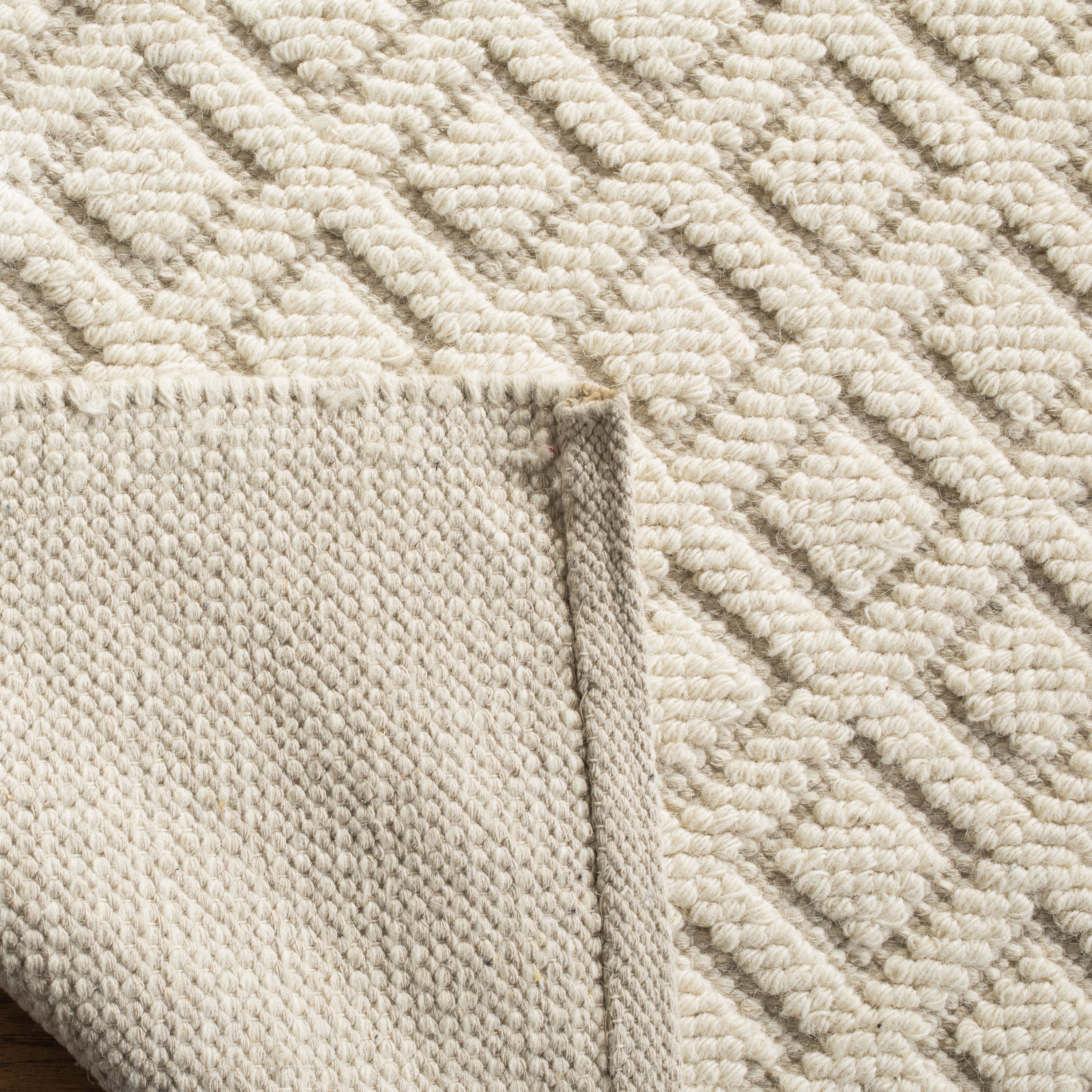 Safavieh VRM304A-28 rugs - View #7