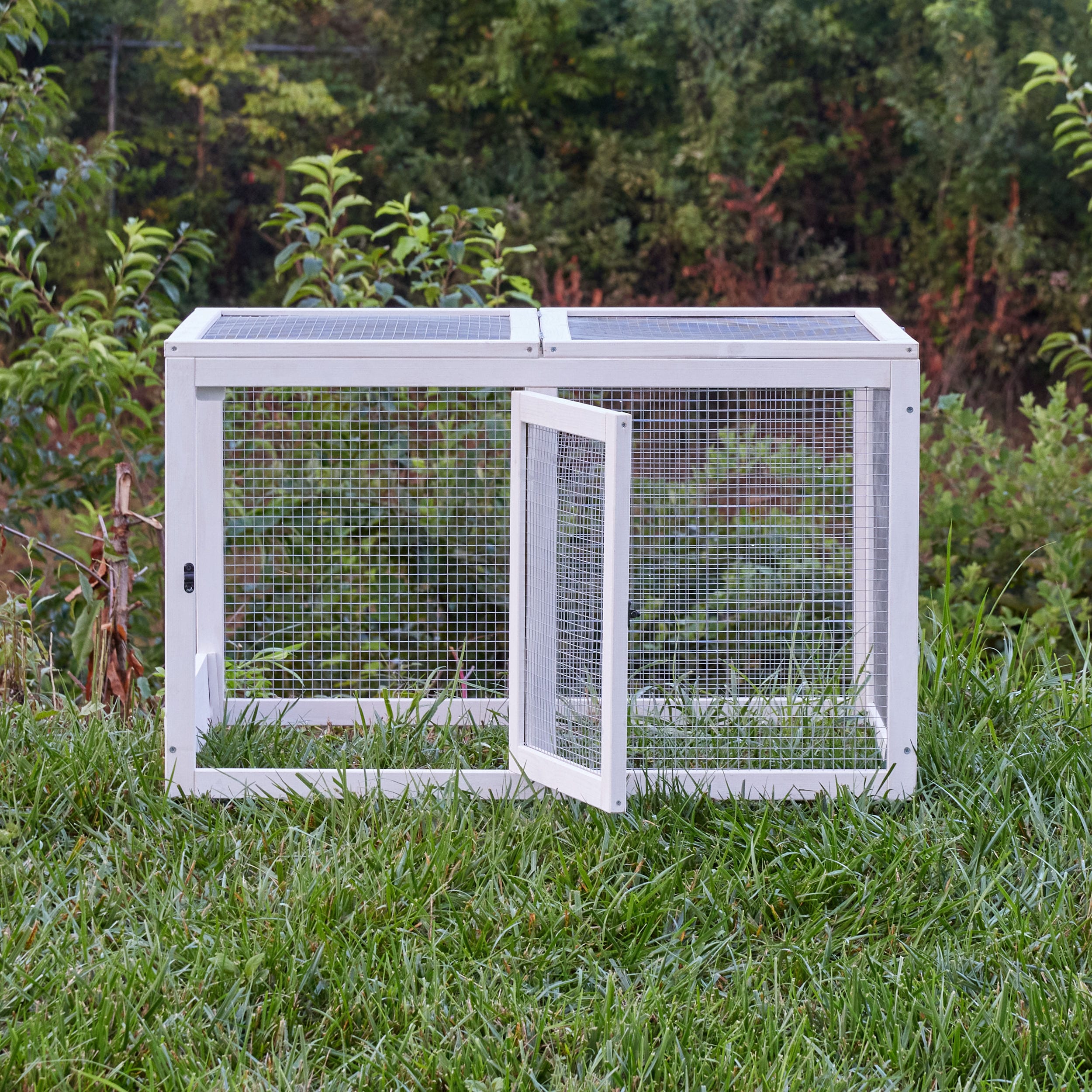 Pecking Order Off-white Wood Chicken Pen 009658 at Lowes.com