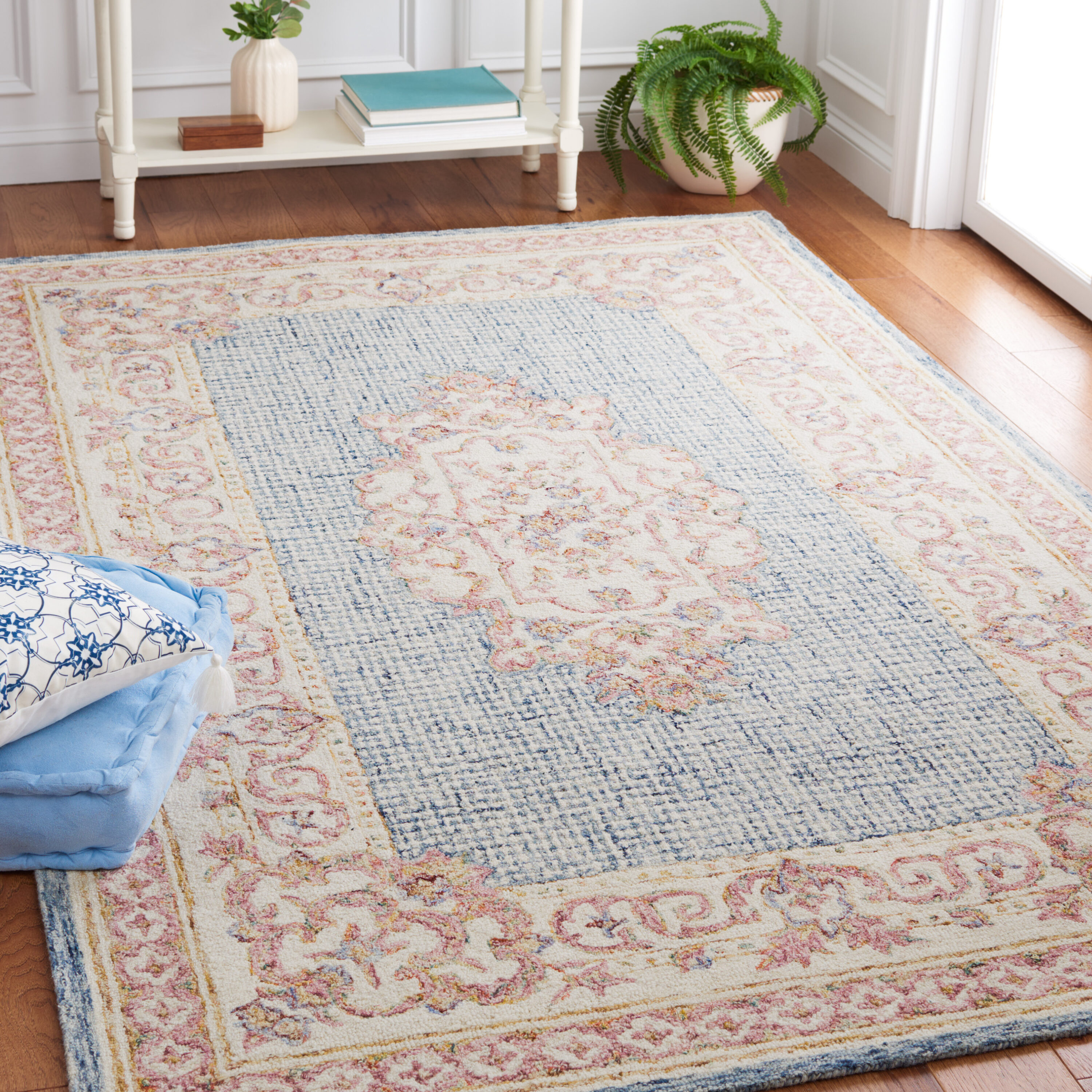  Aubusson 106 Blue/Ivory Traditional 5ft x 8ft Medium Rectangle Rug