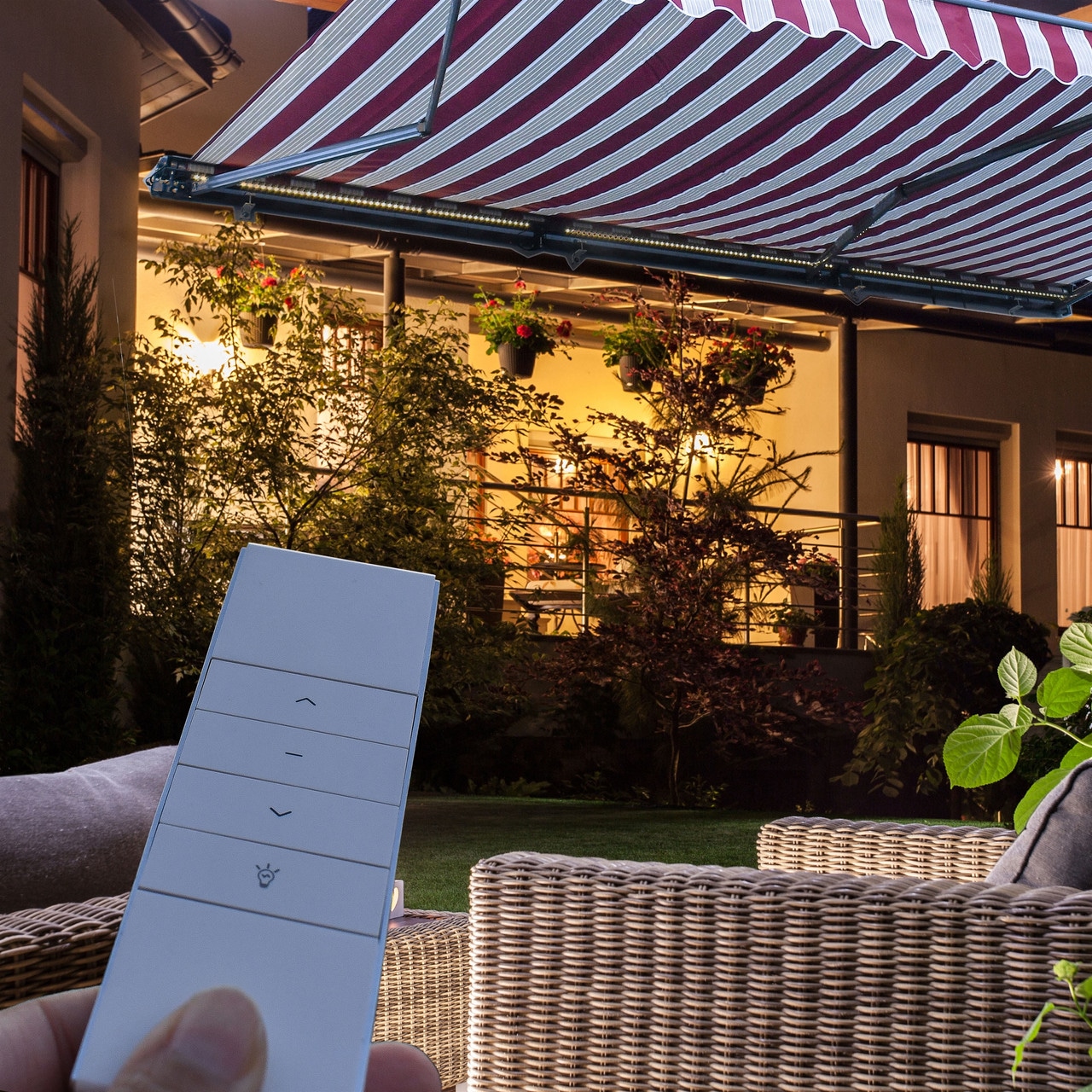 ALEKO AWCL20X10MSRD19-LO awnings - View #2