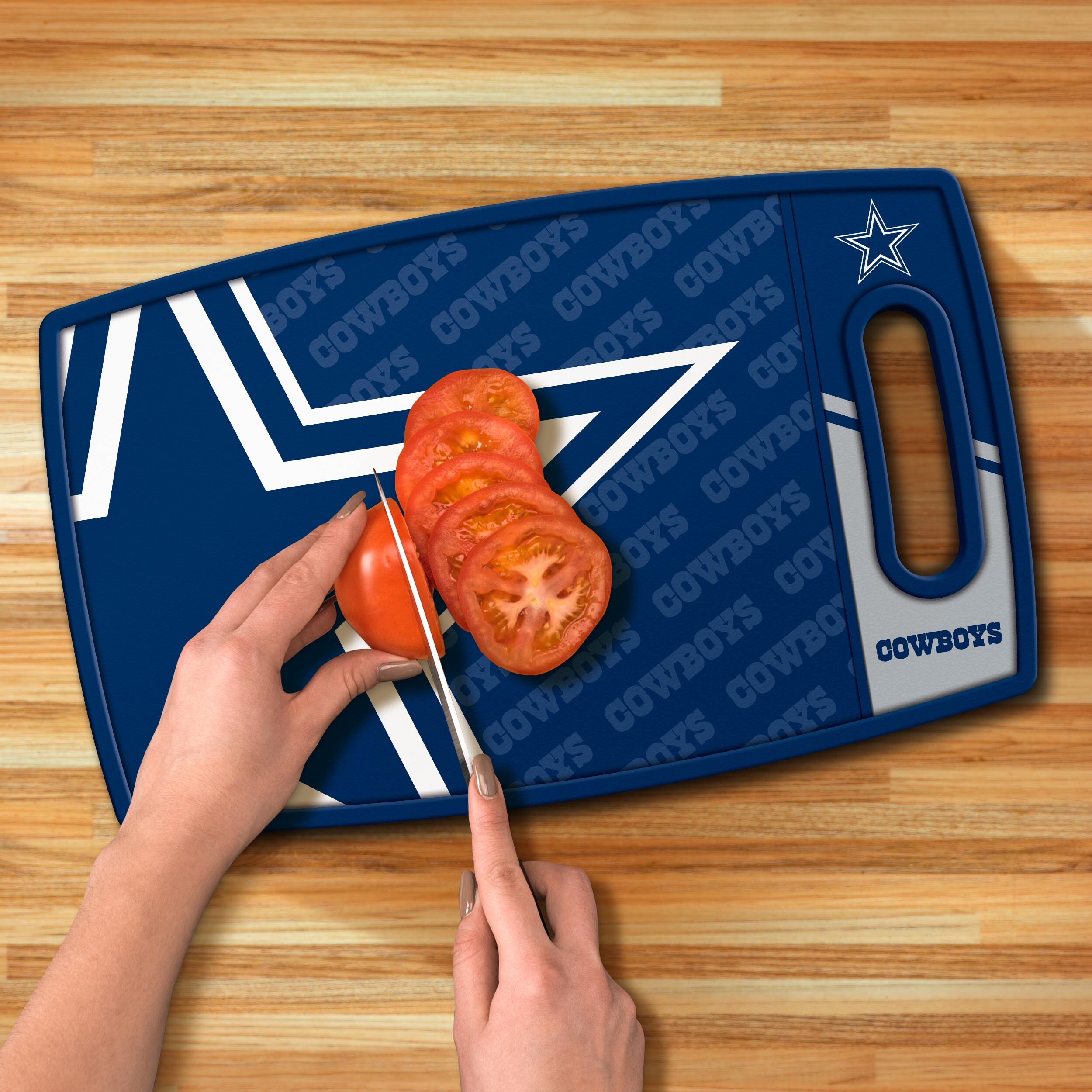 Sportula Dallas Cowboys Logo Series Cutting Board 9-in L x 14-in W Plastic  Cutting Board in the Cutting Boards department at