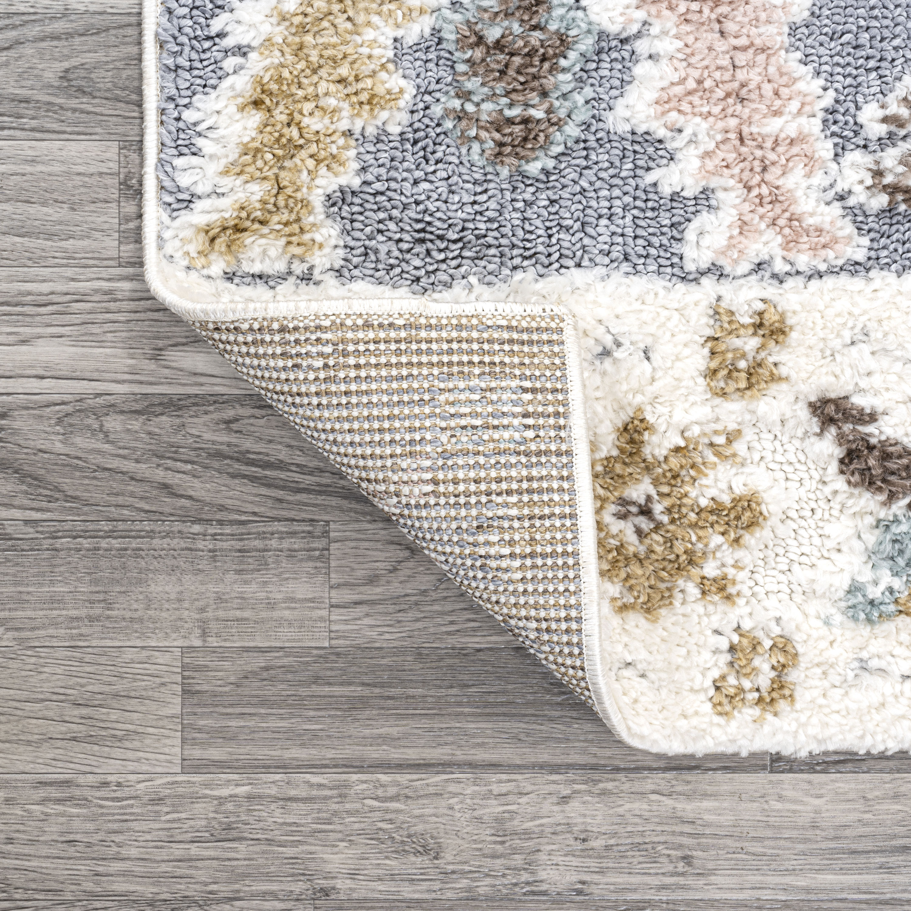 Aziza Gray and Multicolor Synthetic Medallion Area Rug