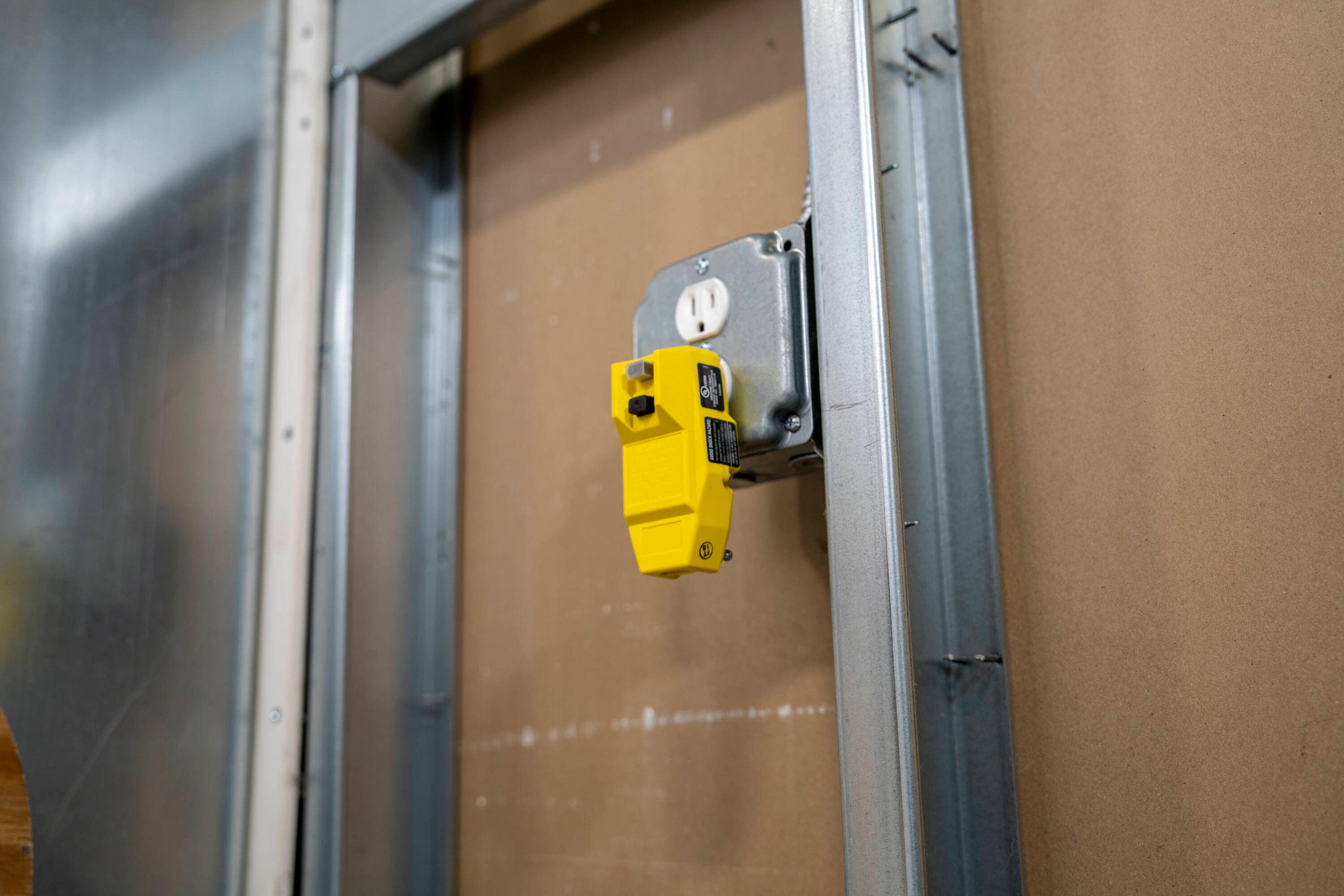 Southwire 14880002-6 Collectible-Power-Adapters - View #3