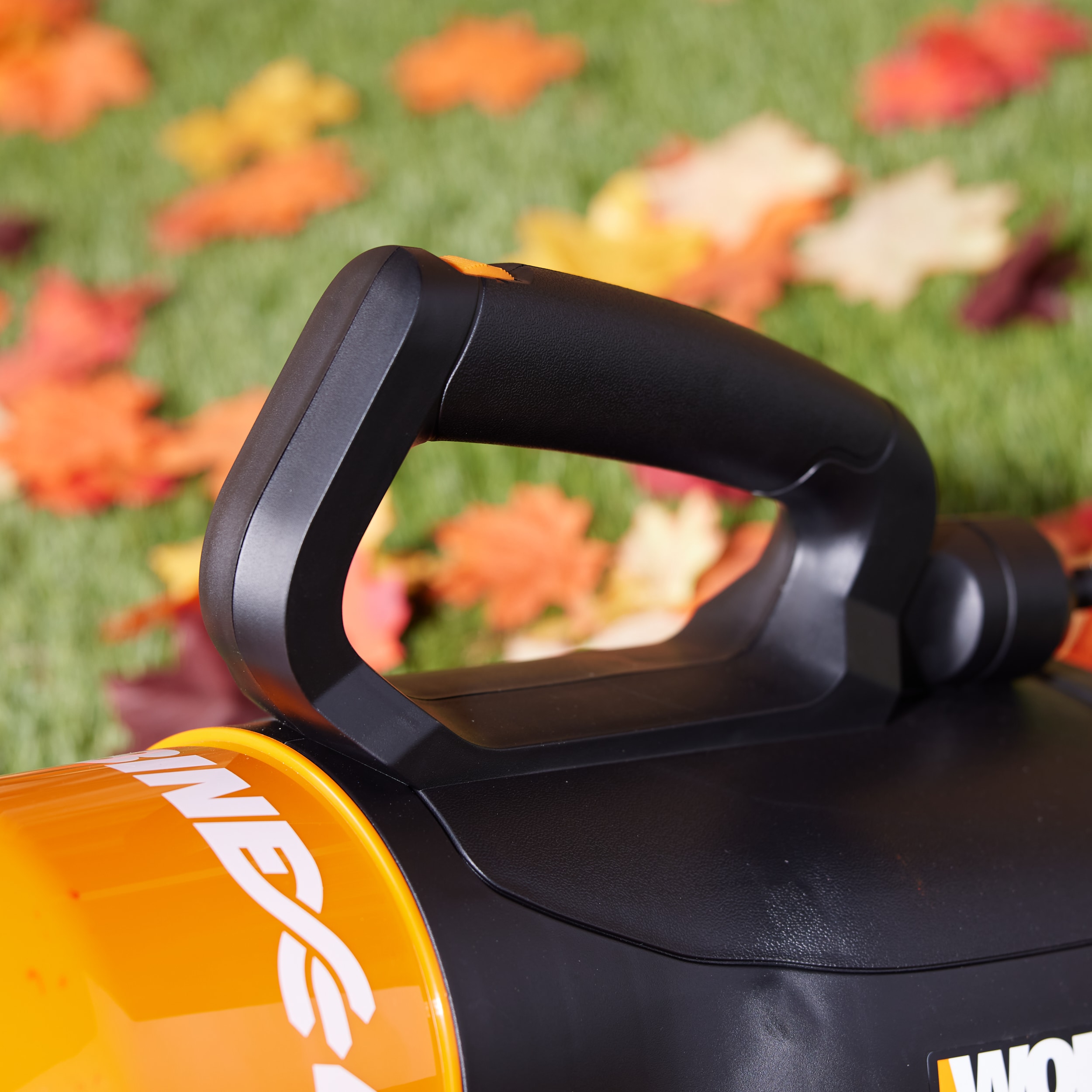 WORX 7.5 Amp 450 CFM 120 MPH Corded Electric Leaf Blower at Lowes