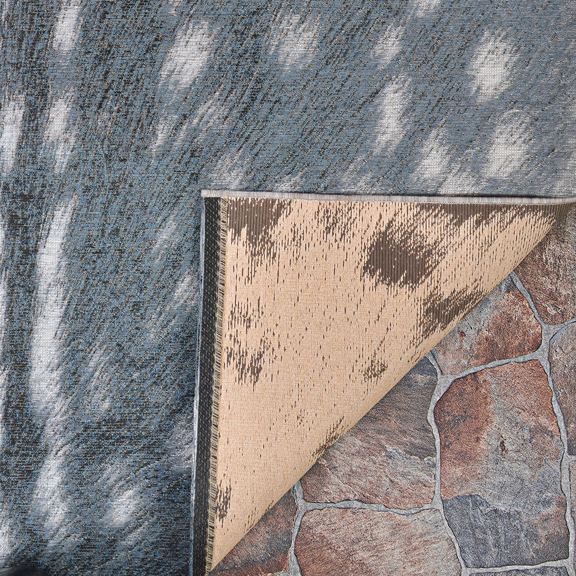 Dolce Denim-Silver Transitional 4' x 6' Indoor/Outdoor Area Rug