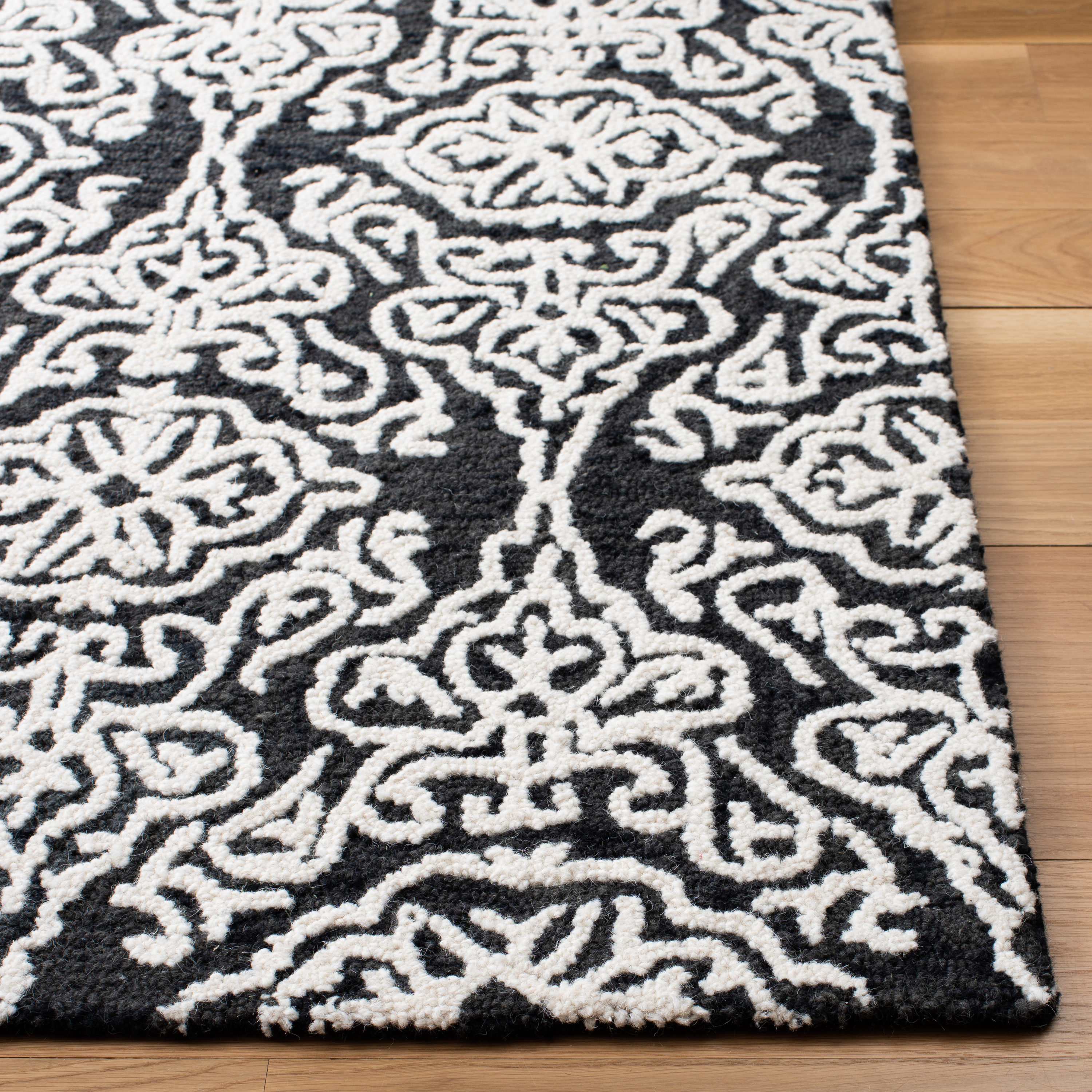 Safavieh BLM112Z-6 rugs - View #3