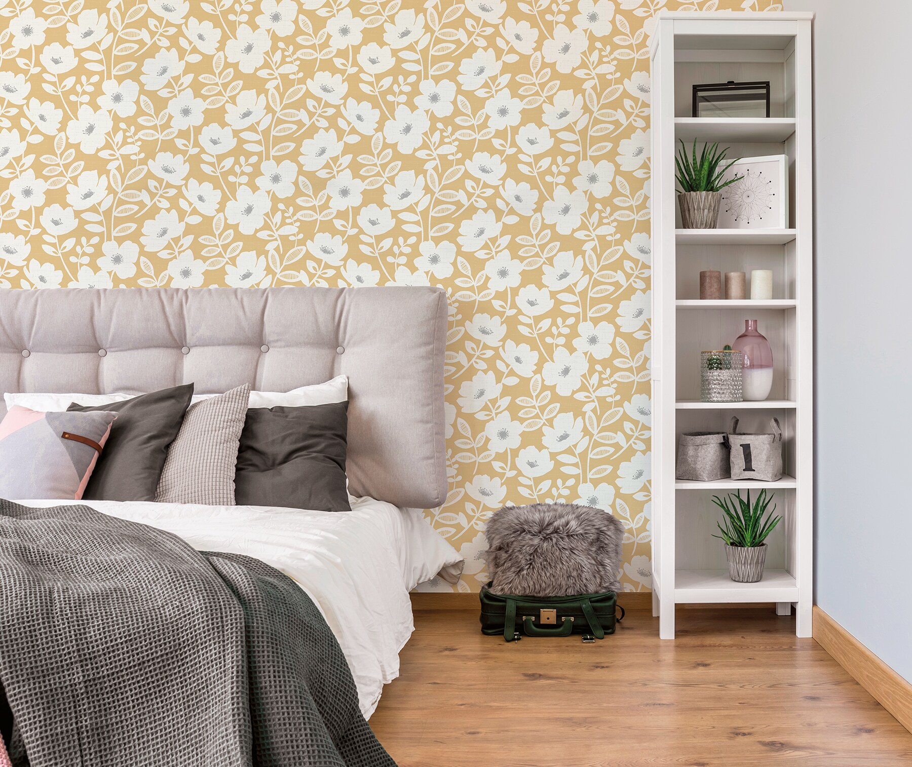 Brewster Urban Walls 56.4-sq ft Mustard Non-woven Floral Unpasted