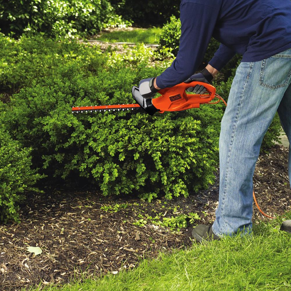 Black & Decker 16 In. 3A Corded Electric Hedge Trimmer - Gillman Home Center