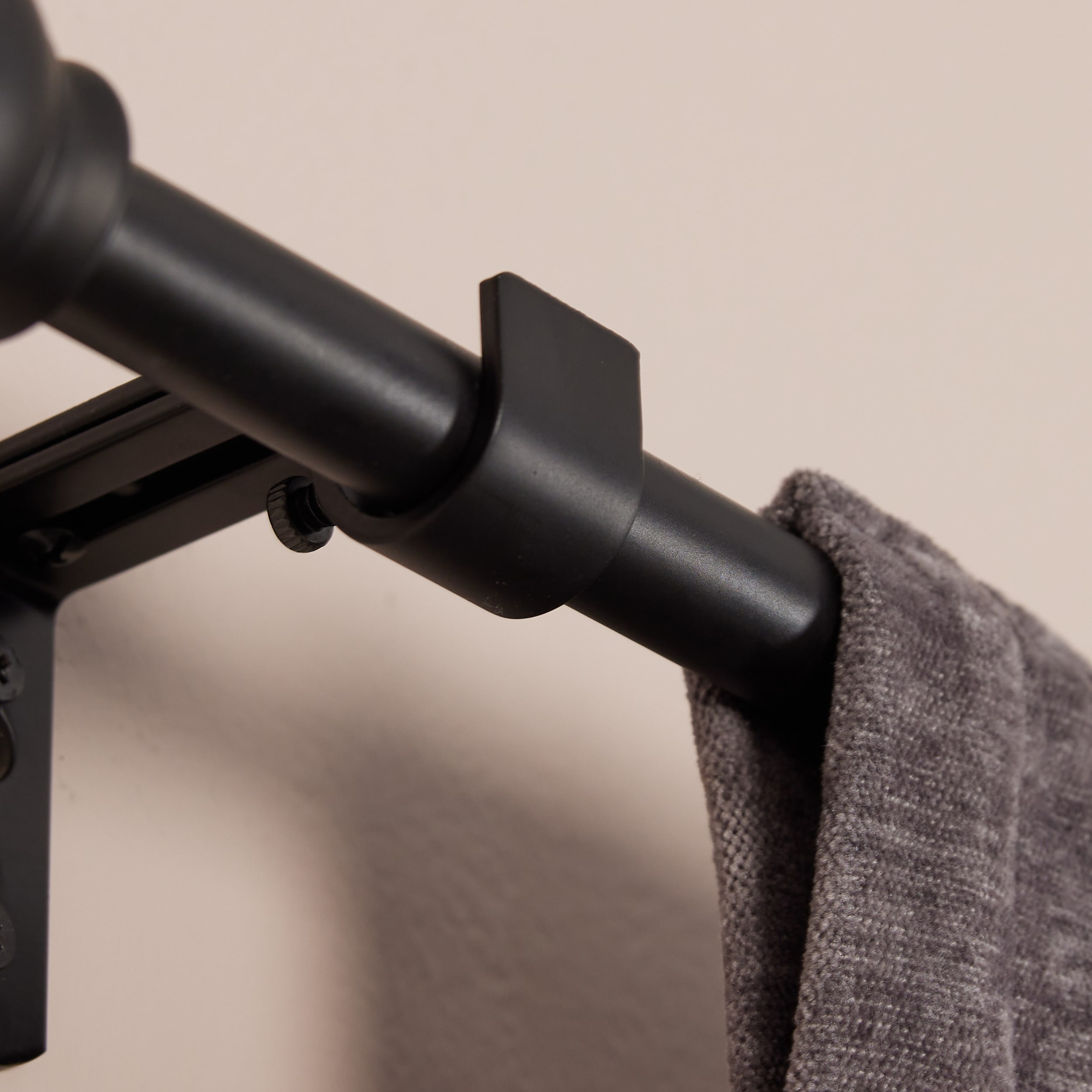 Style Selections FSI 1505 MBLK Curtain-Brackets - View #2