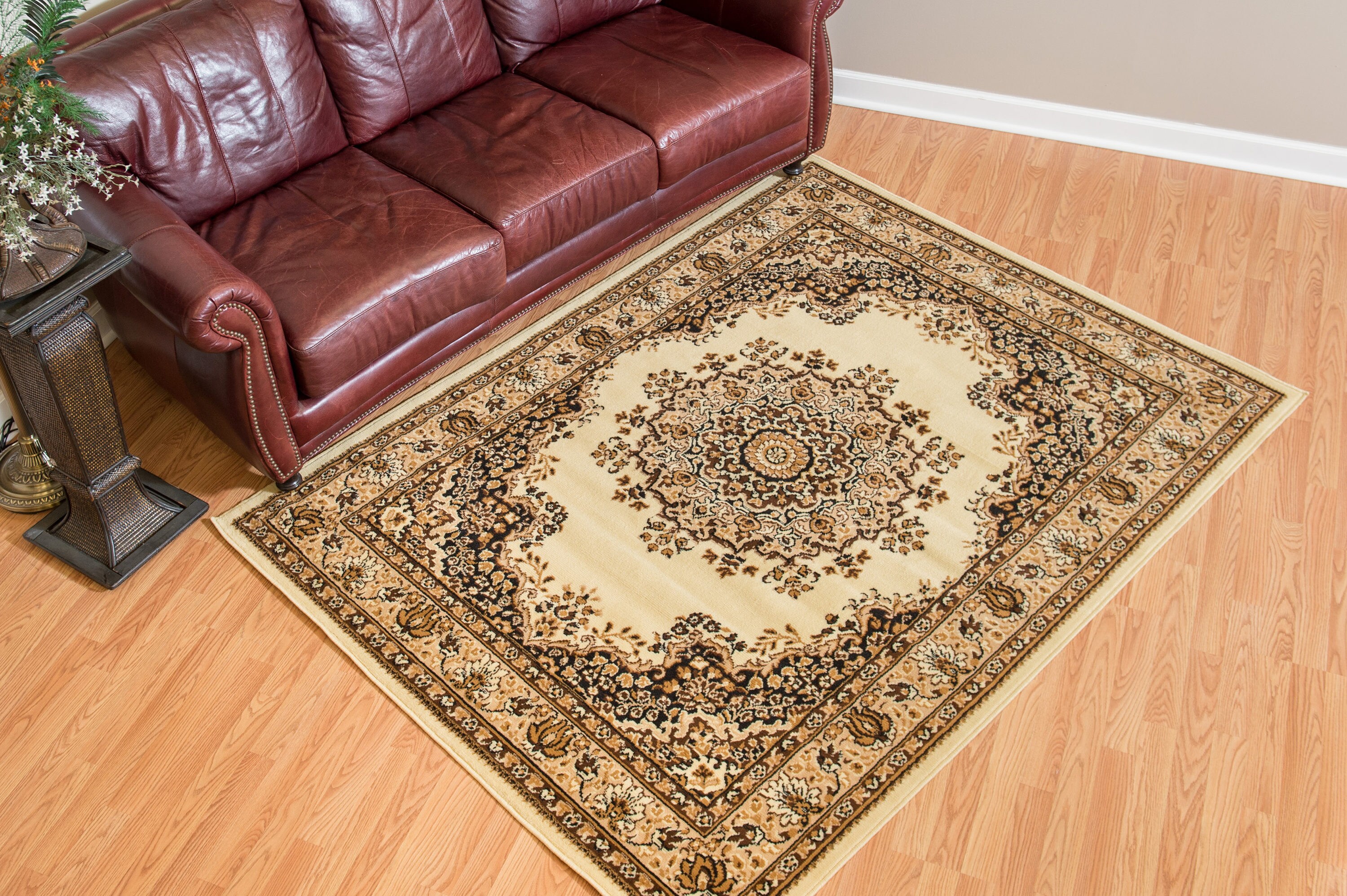 United Weavers Of America 851 10115 58 Dallas 5 x 7 (ft) Polyester Gray Rectangular Indoor Floral/Botanical Mid-Century Modern Area rug