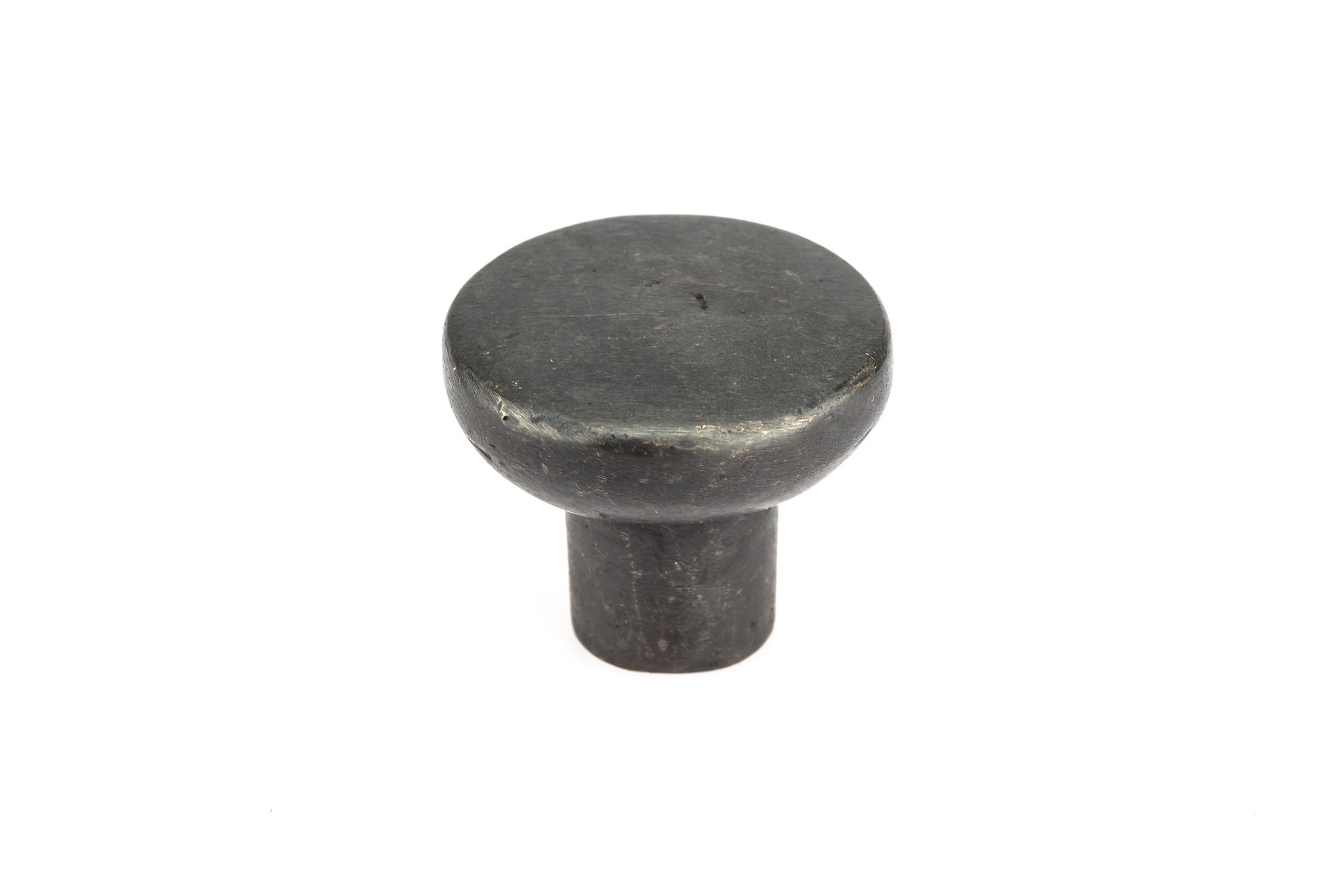 Richelieu COKN138C2DKB Nevola 1-3/8-in Dark Bronze Round Traditional Cabinet Knob