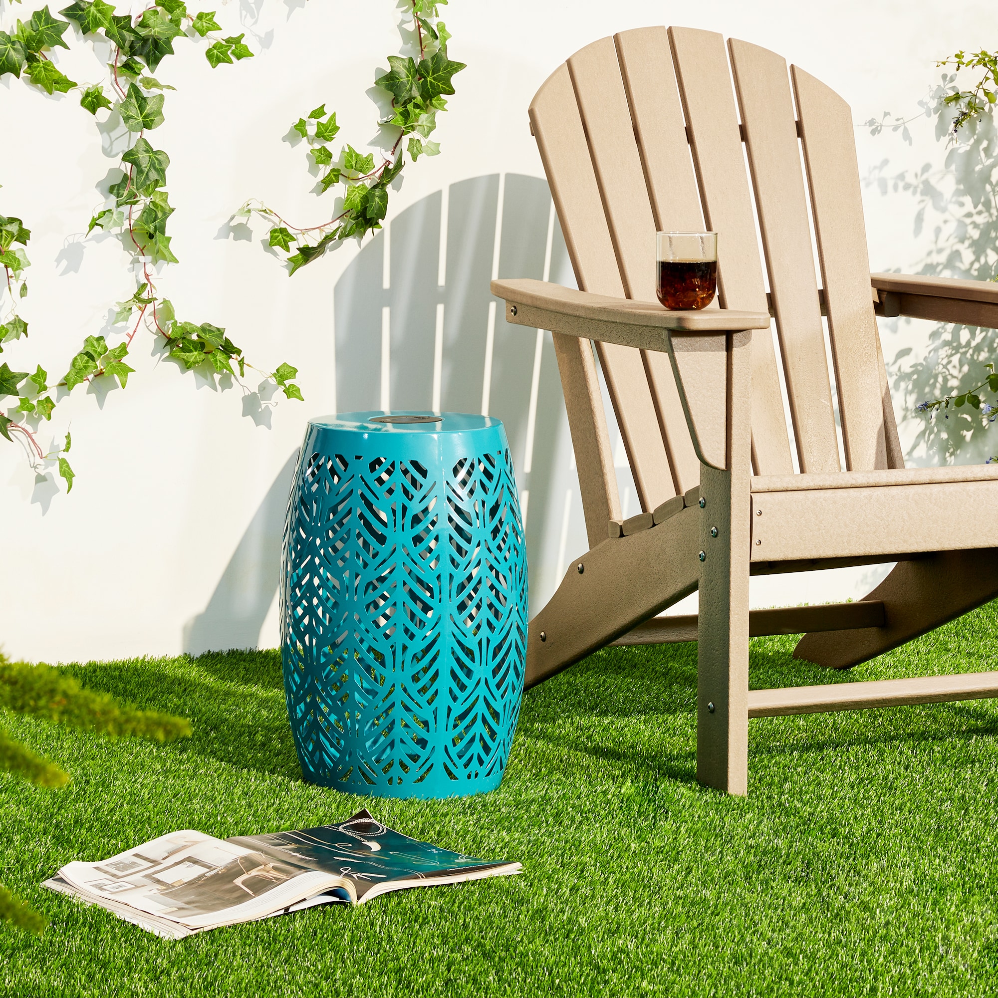 Glitzhome 18.25-in Blue Iron Barrel Garden Stool in the Garden Stools ...