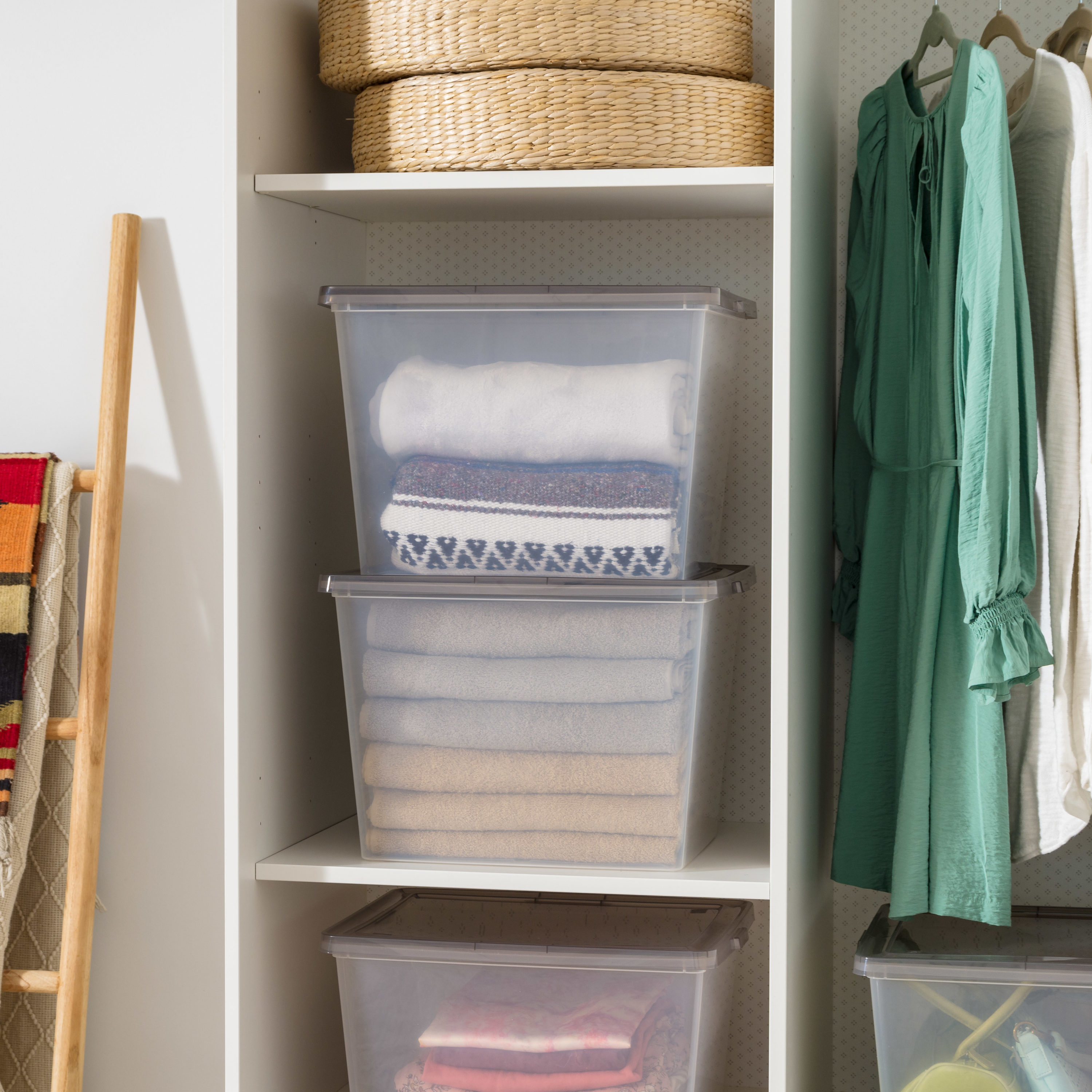 IRIS 585105 Plastic-Storage-Totes - View #6