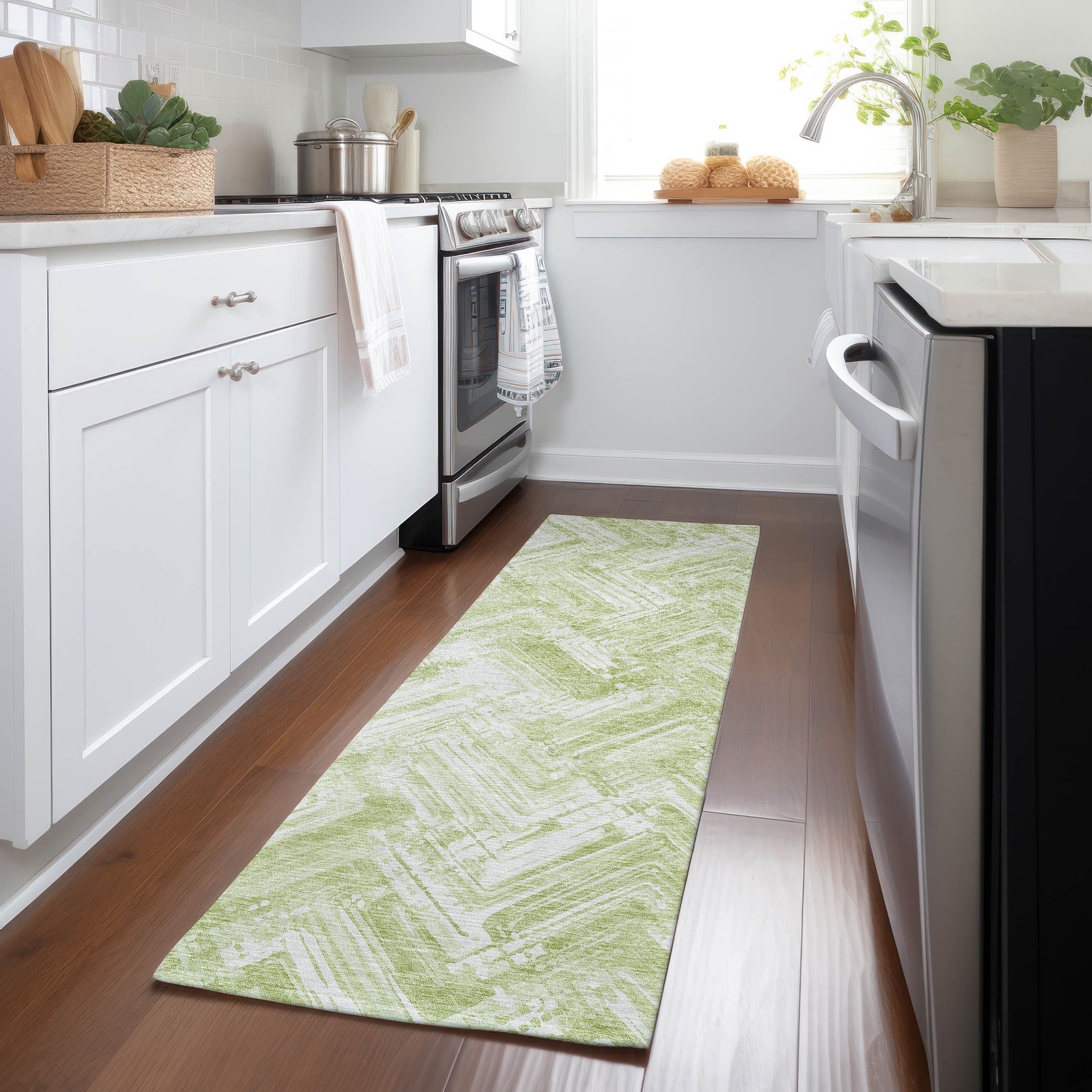 Addison Rugs ACN630GE2X8 Chantille ACN630GE 2 x 7 (ft) Polyester Green Rectangular Indoor/Outdoor Geometric Machine washable Runner rug