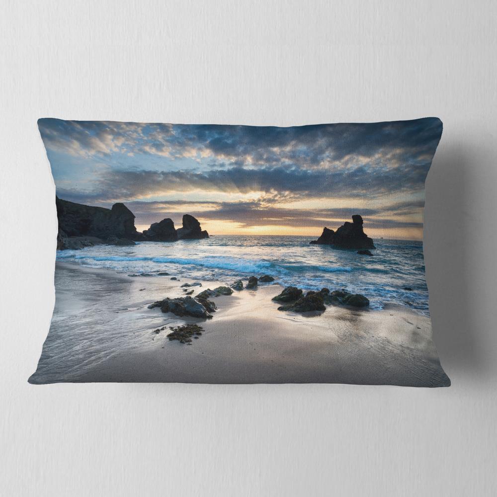 Designart CU14736-12-20 12-in x 20-in Blue Indoor Decorative Pillow