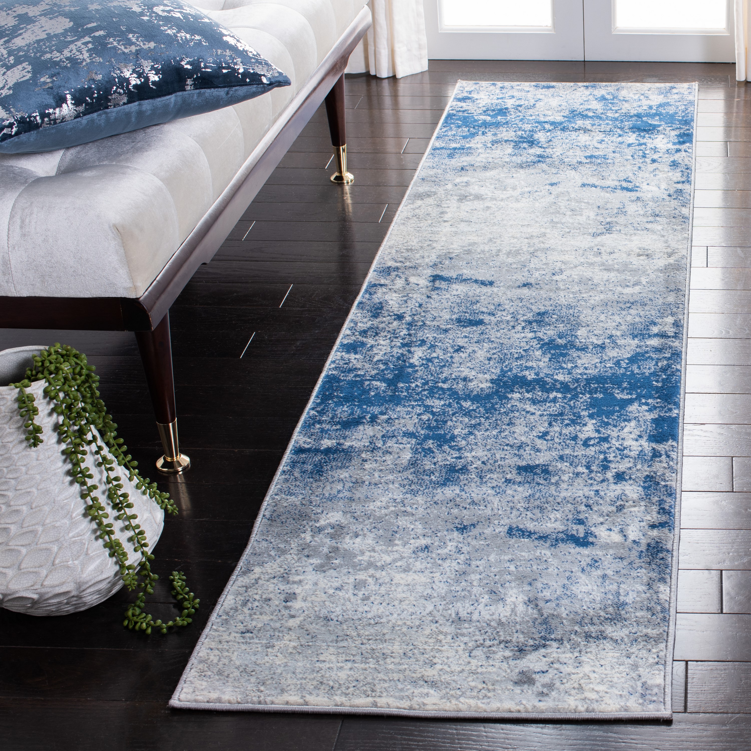 Safavieh BNT822G-212 Brentwood Malissie 2 x 12 (ft) Loomed Polypropylene Gray/Navy Rectangular Indoor Abstract Bohemian/Eclectic Runner rug