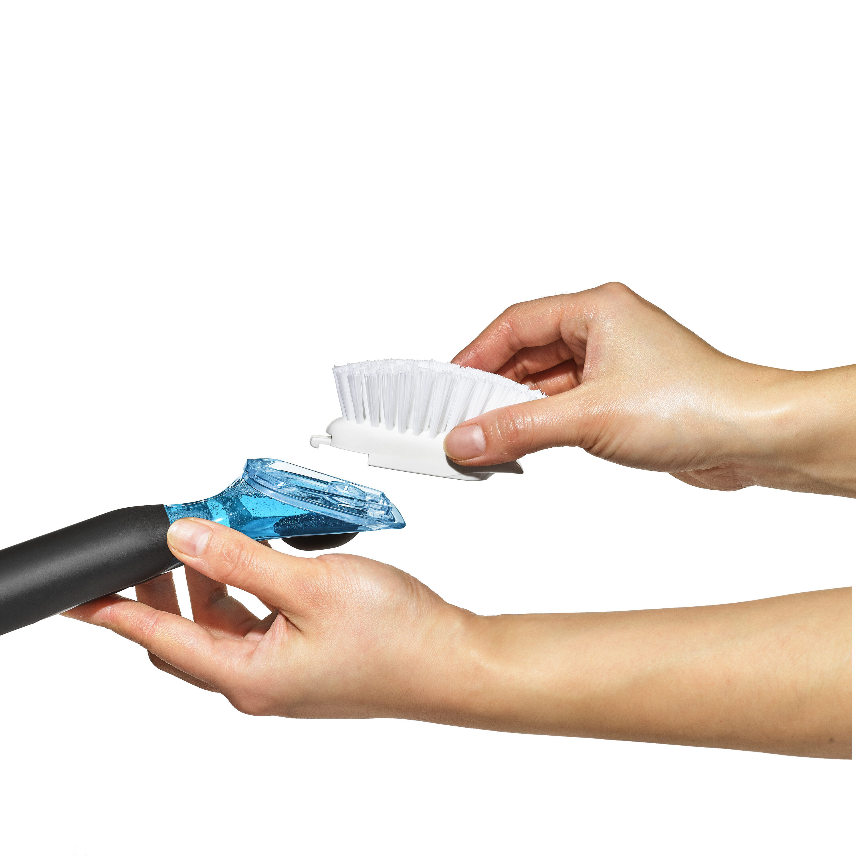 Oxo SoftWorks Soap Dispensing Nylon Dish Brush - Shop Utensils & Gadgets at  H-E-B