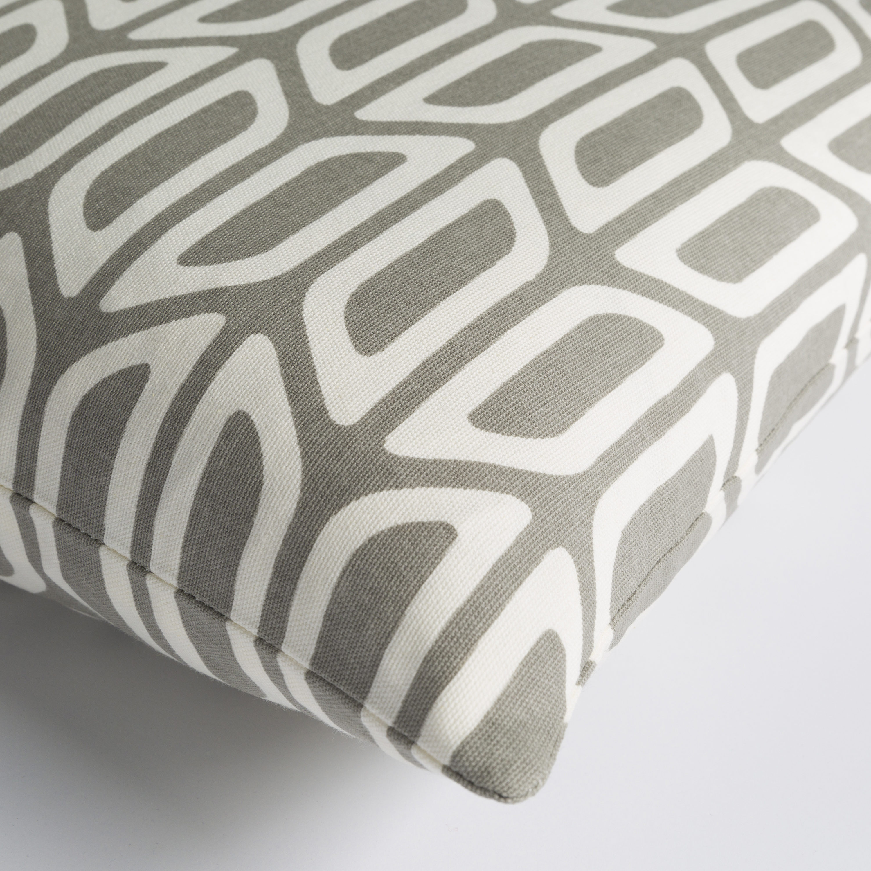 Surya TRUD7130-1818P Accent-Pillows - View #4