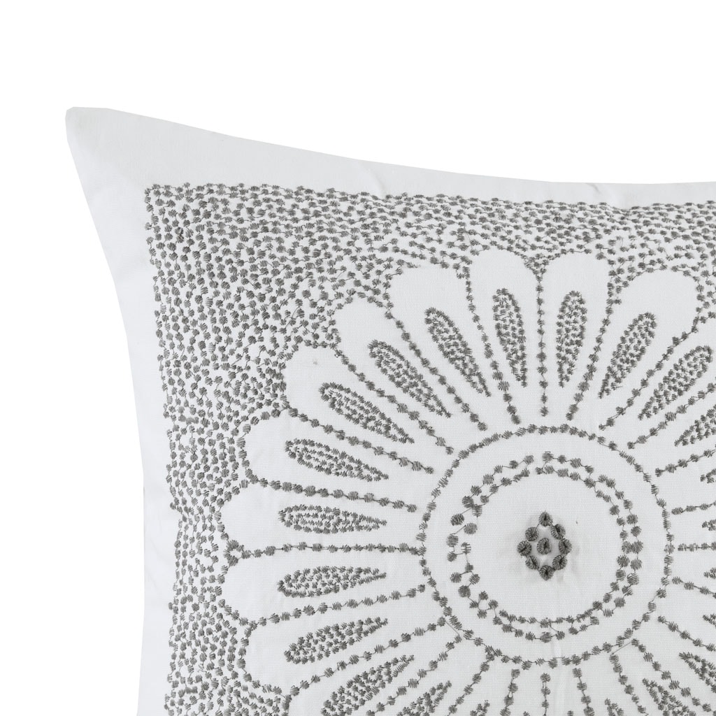 Gracie Mills 906-03II Accent-Pillows - View #3