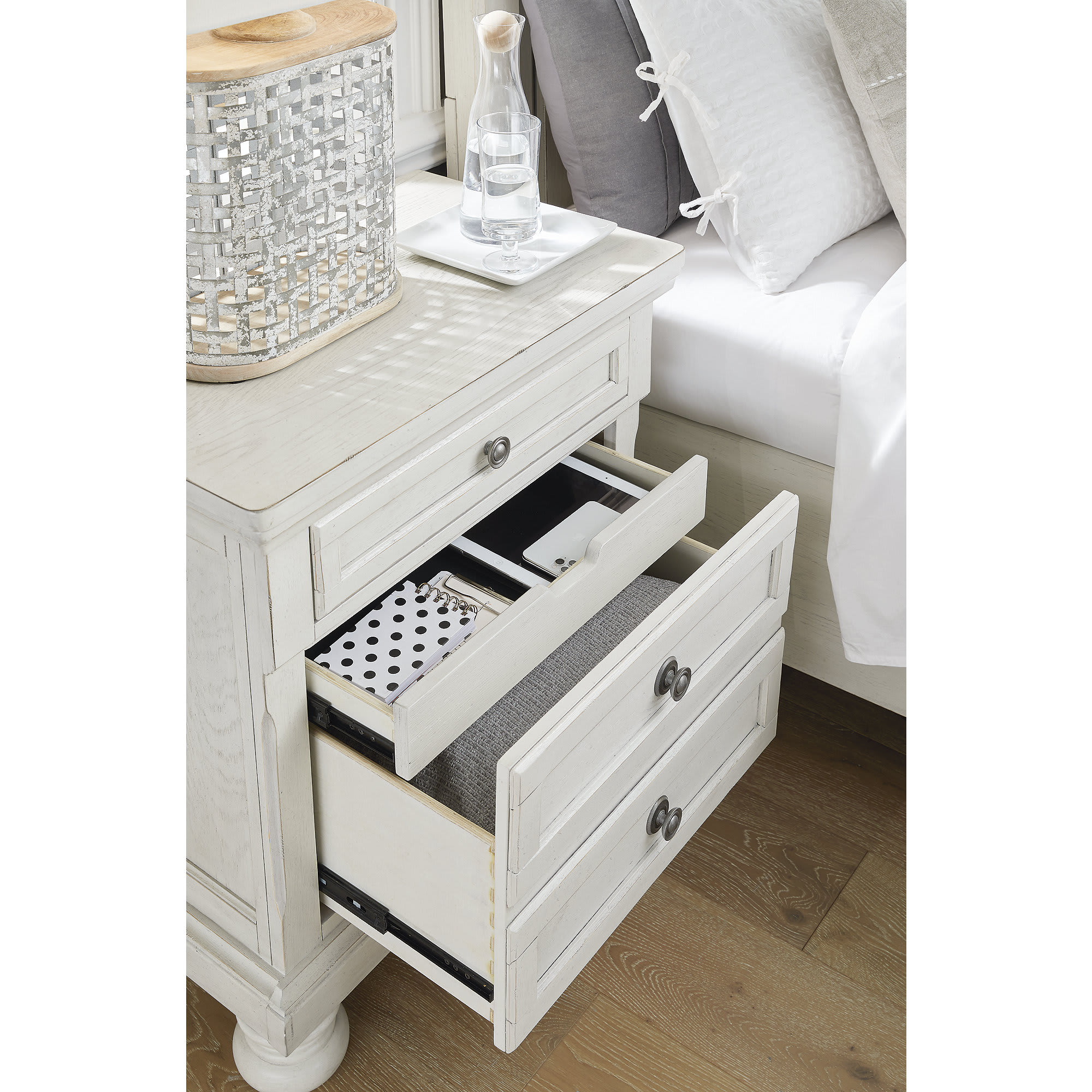 Signature Design by Ashley B742-92 nightstands - View #6