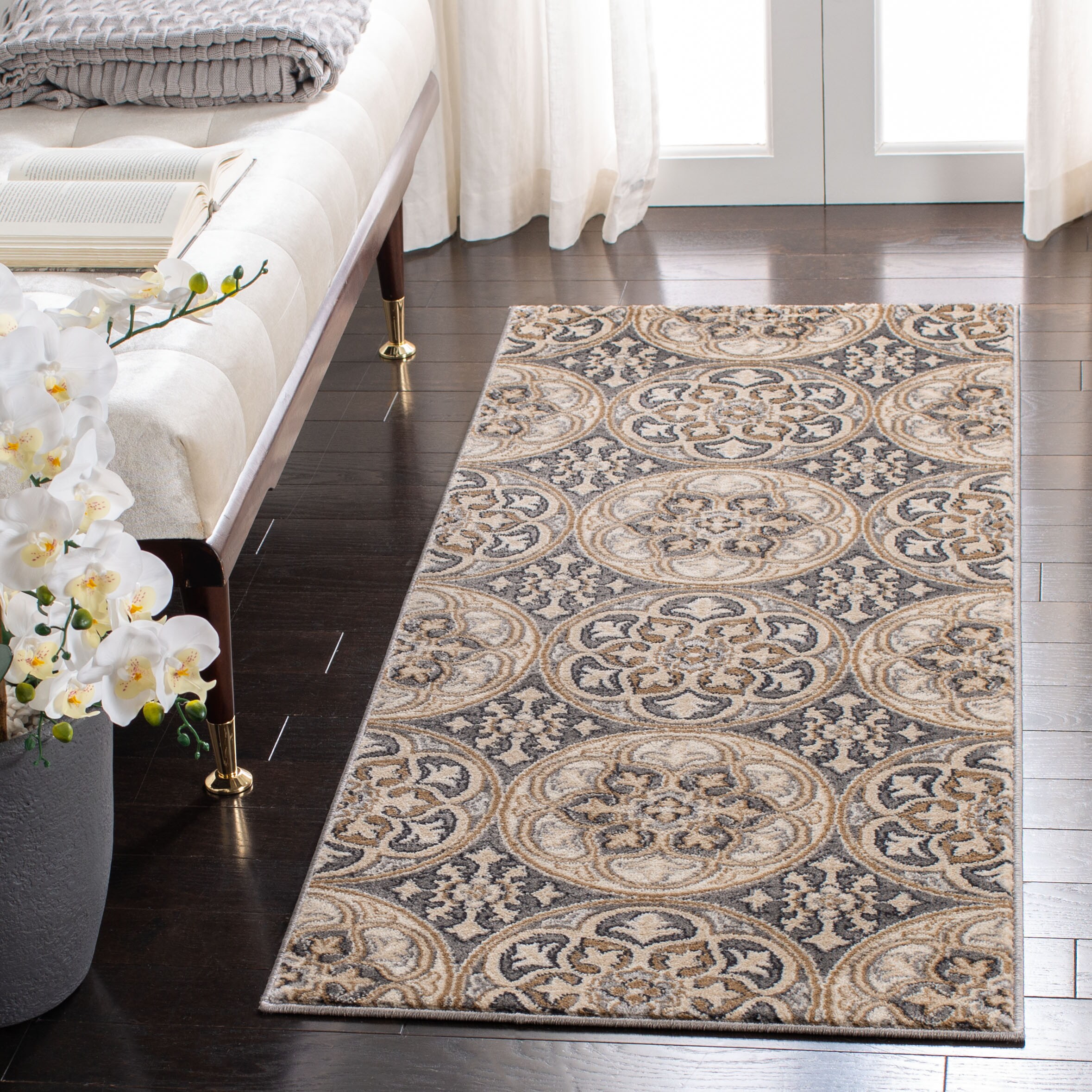 Lyndhurst 341B Light Grey Beige 2in-3ft x 6in Rug
