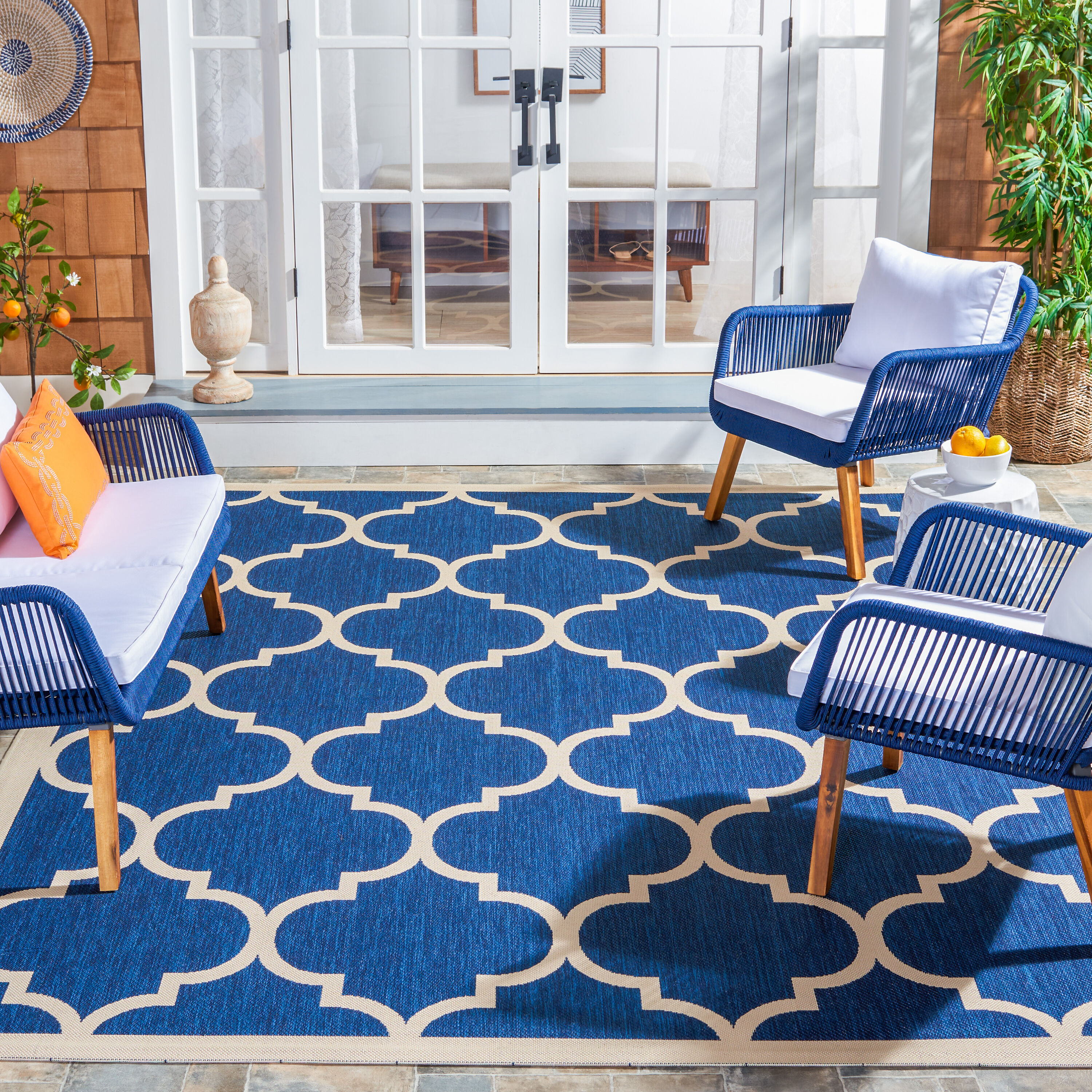 Safavieh CY6914-268-5SQ Courtyard 5 x 5 (ft) Loomed Synthetic Navy/Beige Square Indoor/Outdoor Geometric Area rug