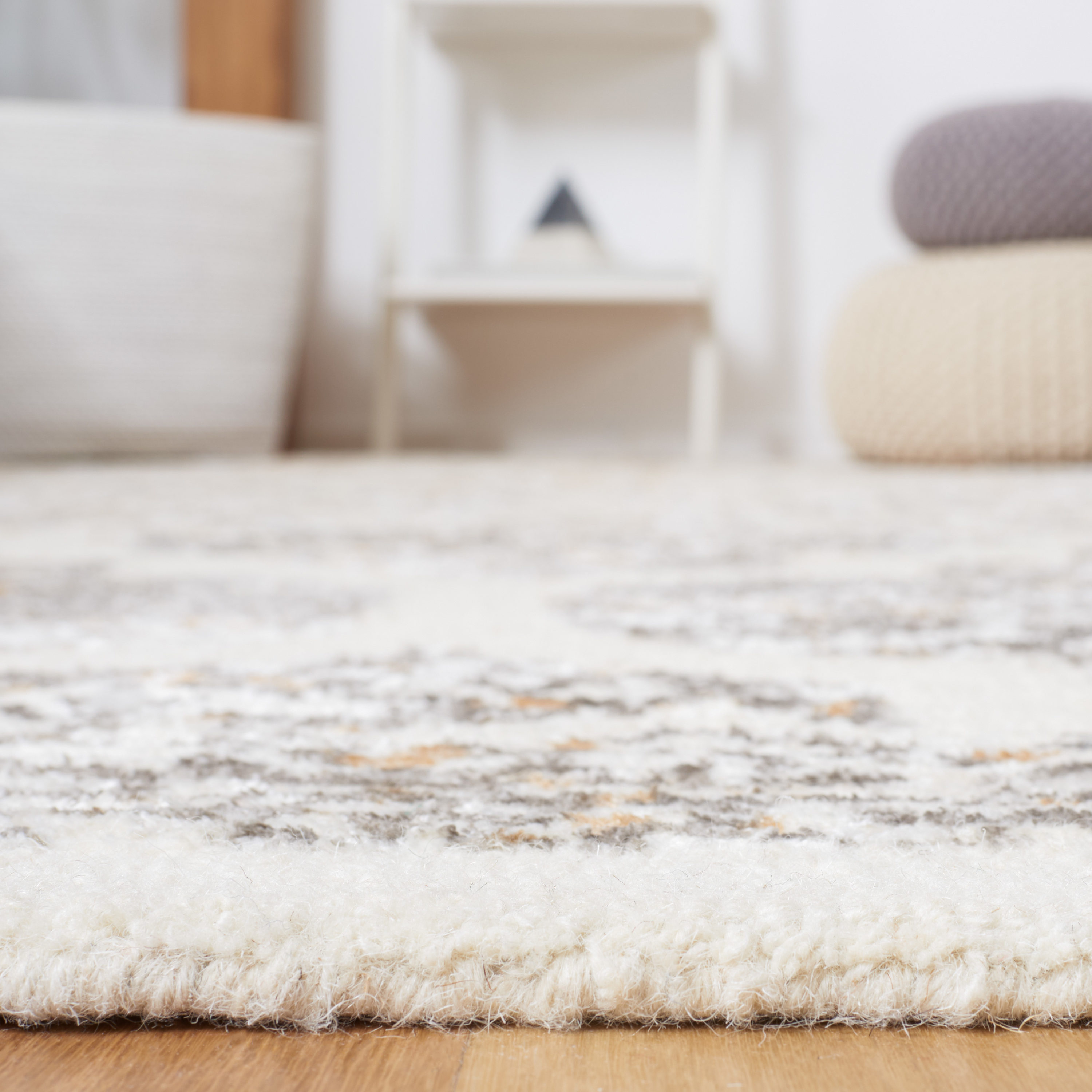 Ivory and Gold Handmade Wool and Viscose Runner Rug