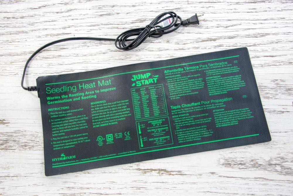 Ferry-Morse Indoor Seed Starter Heat Mat for Improved Germination -  Includes 6-ft Power Cord in the Seed Starters department at