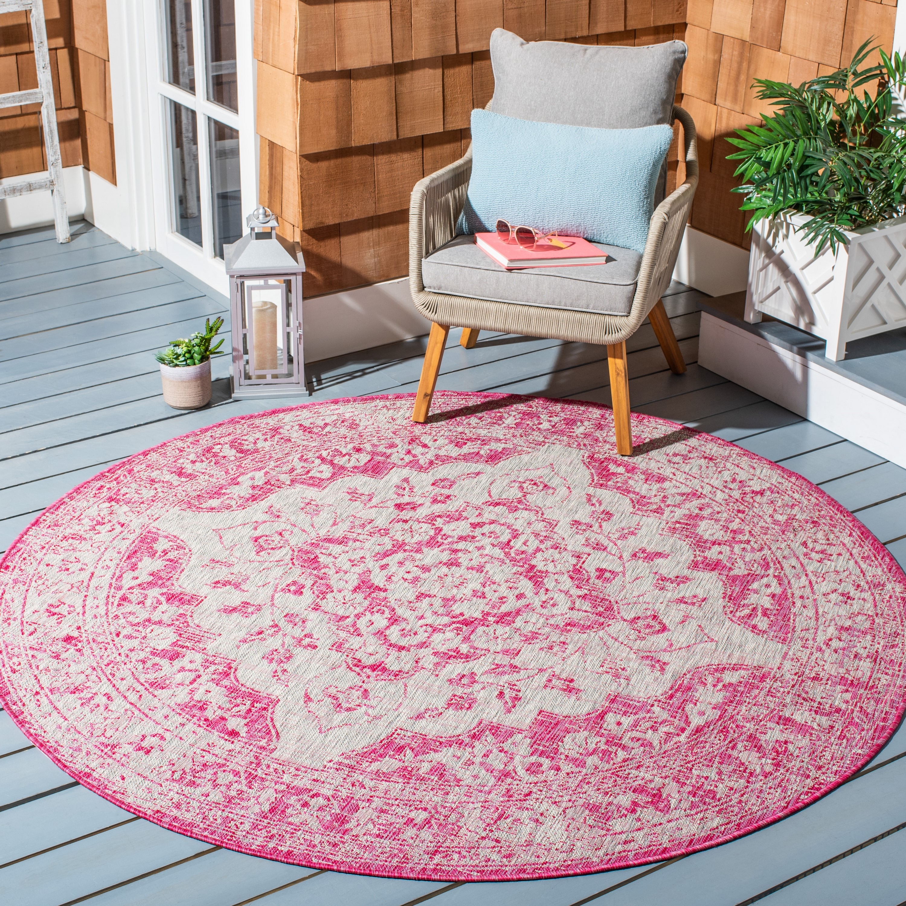 Safavieh CY8231-39712-7R Courtyard Argent 7 x 7 (ft) Loomed Polypropylene Fuchsia/Gray Round Indoor/Outdoor Distressed/Overdyed Area rug