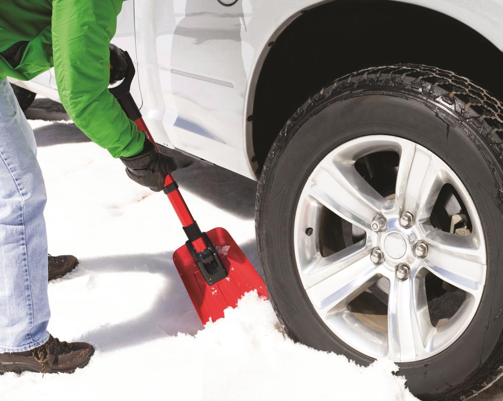 BirdRock Home BIRDROCK HOME Snow Moover Extendable 50 Car Brush and Ice  Scraper with Foam Grip - Auto Snow Removal - Car Truck SUV Windshield -  Heavy Duty in the Snow Shovels