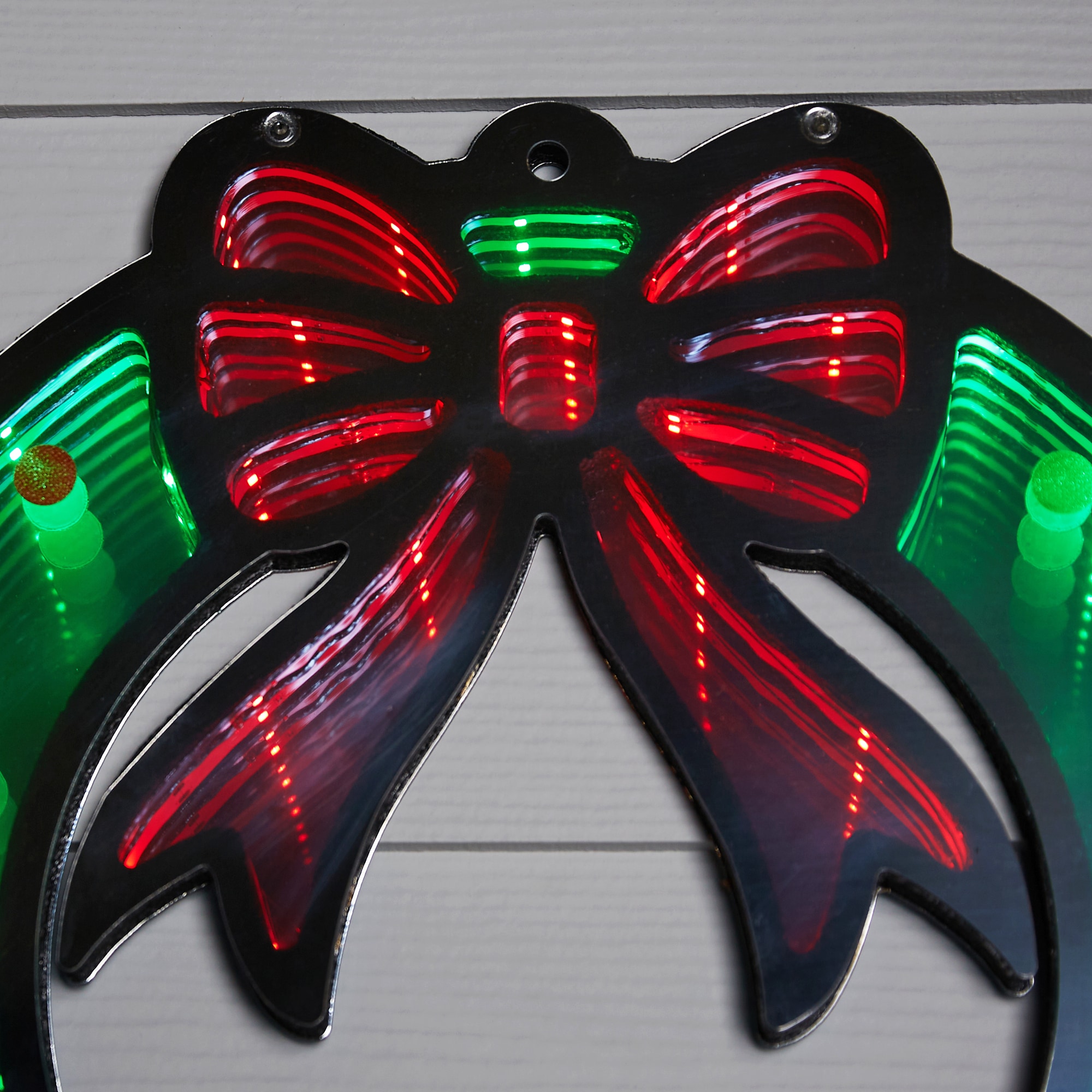 lighted green mirror wreath