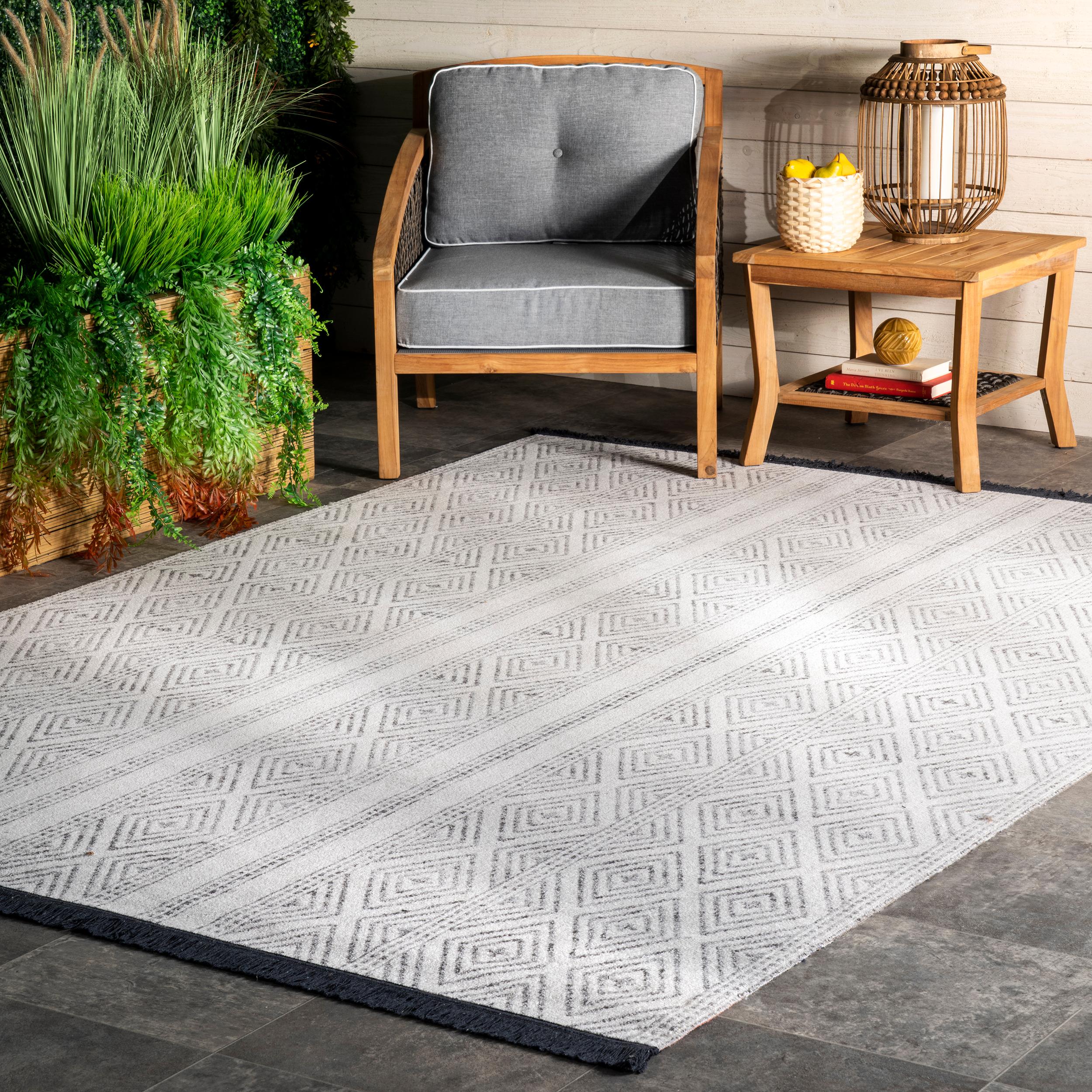 nuLOOM Miriam 12 X 15 (ft) Gray Indoor/Outdoor Stripe Area Rug in the ...