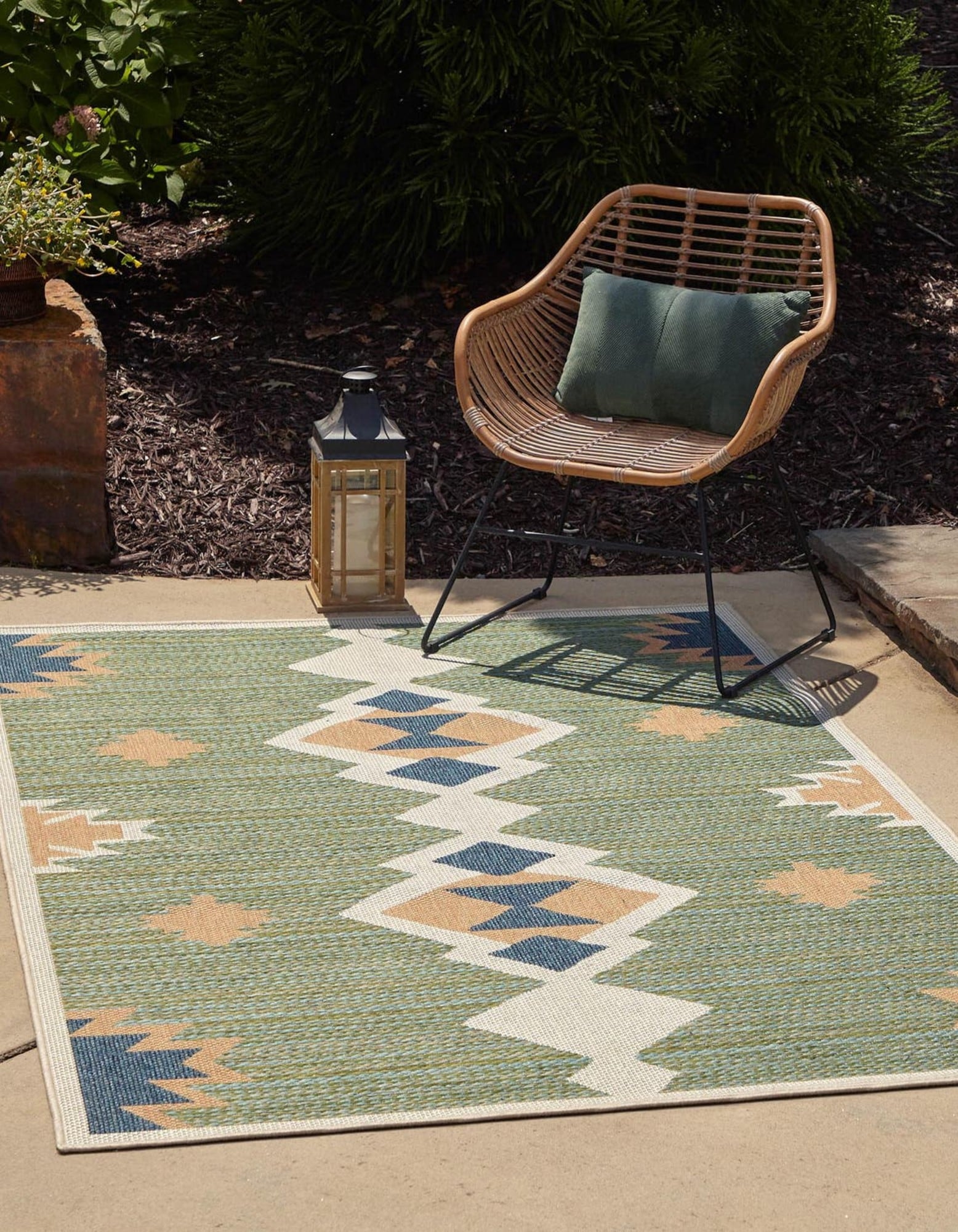 Unique Loom 3177009 Cabo Baja Outdoor 8 x 10 (ft) Loomed Polypropylene Green Rectangular Indoor/Outdoor Geometric Coastal Area rug