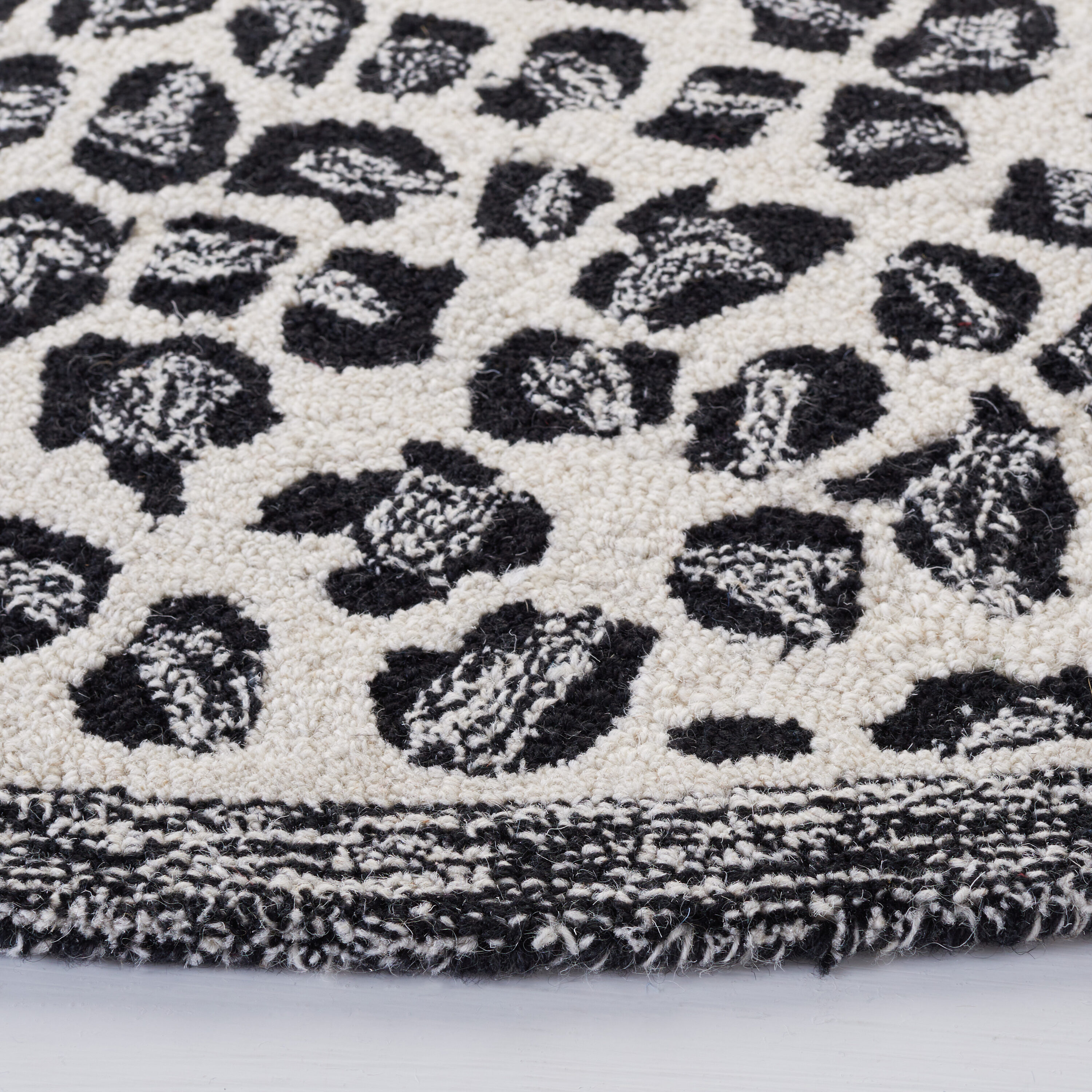 Safavieh MET868Z-6R rugs - View #3