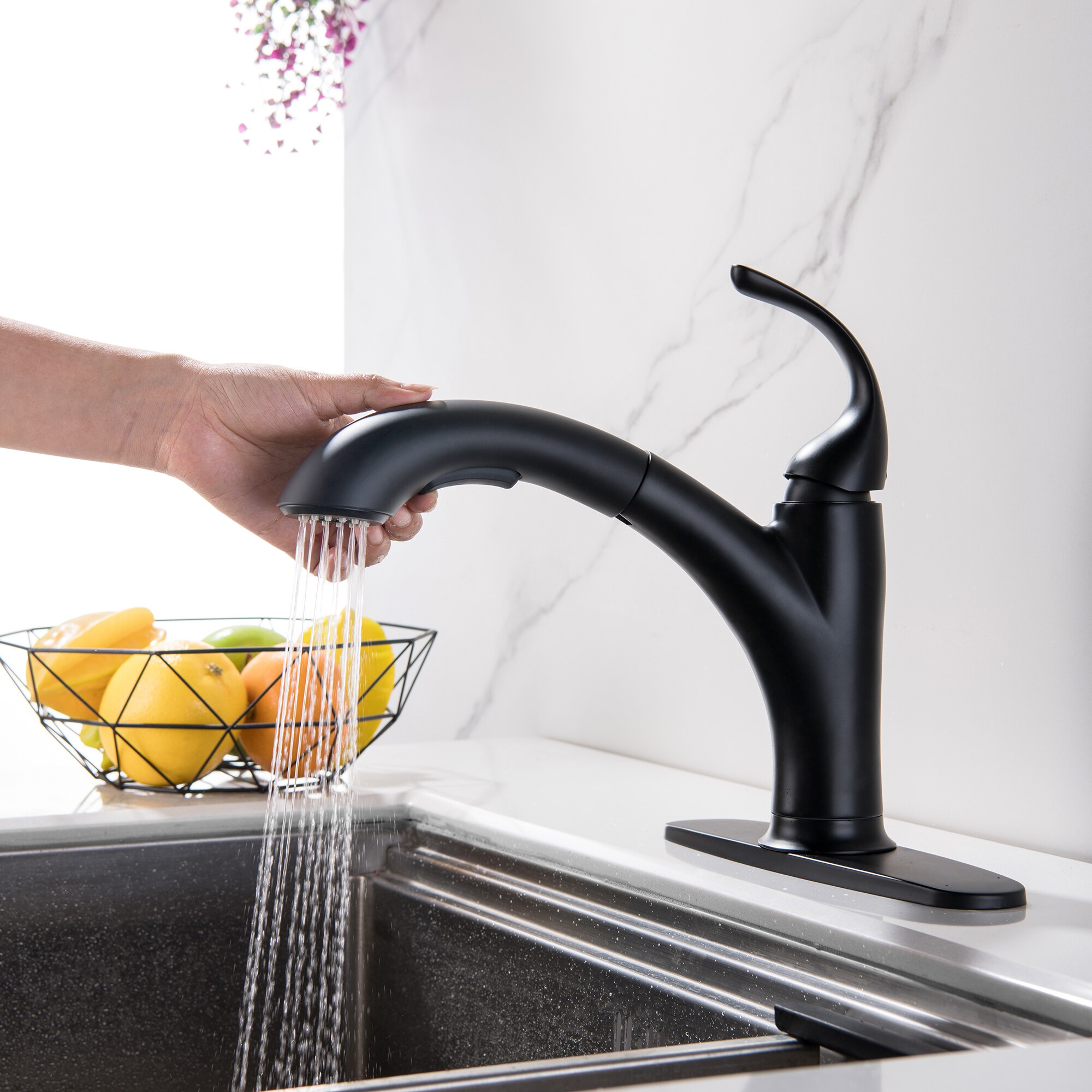 Nestfair KPF21008B Matte Black Single Handle Deck-mount Pull-out Kitchen Faucet ( Deck Plate Included )