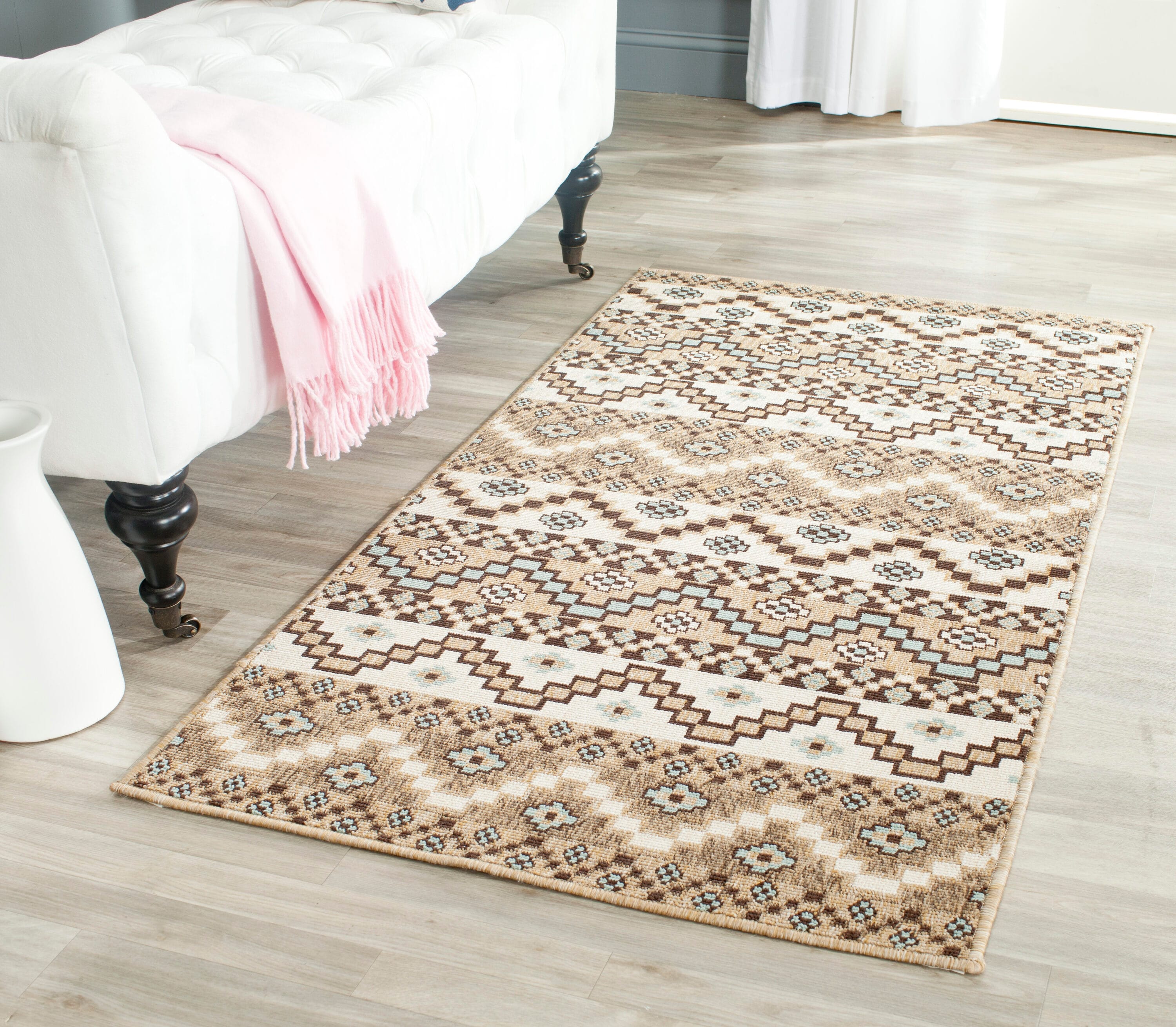 Safavieh VER095-0215-28 Veranda 2 x 8 (ft) Loomed Synthetic Creme/Brown Rectangular Indoor/Outdoor Floral Southwestern Runner rug
