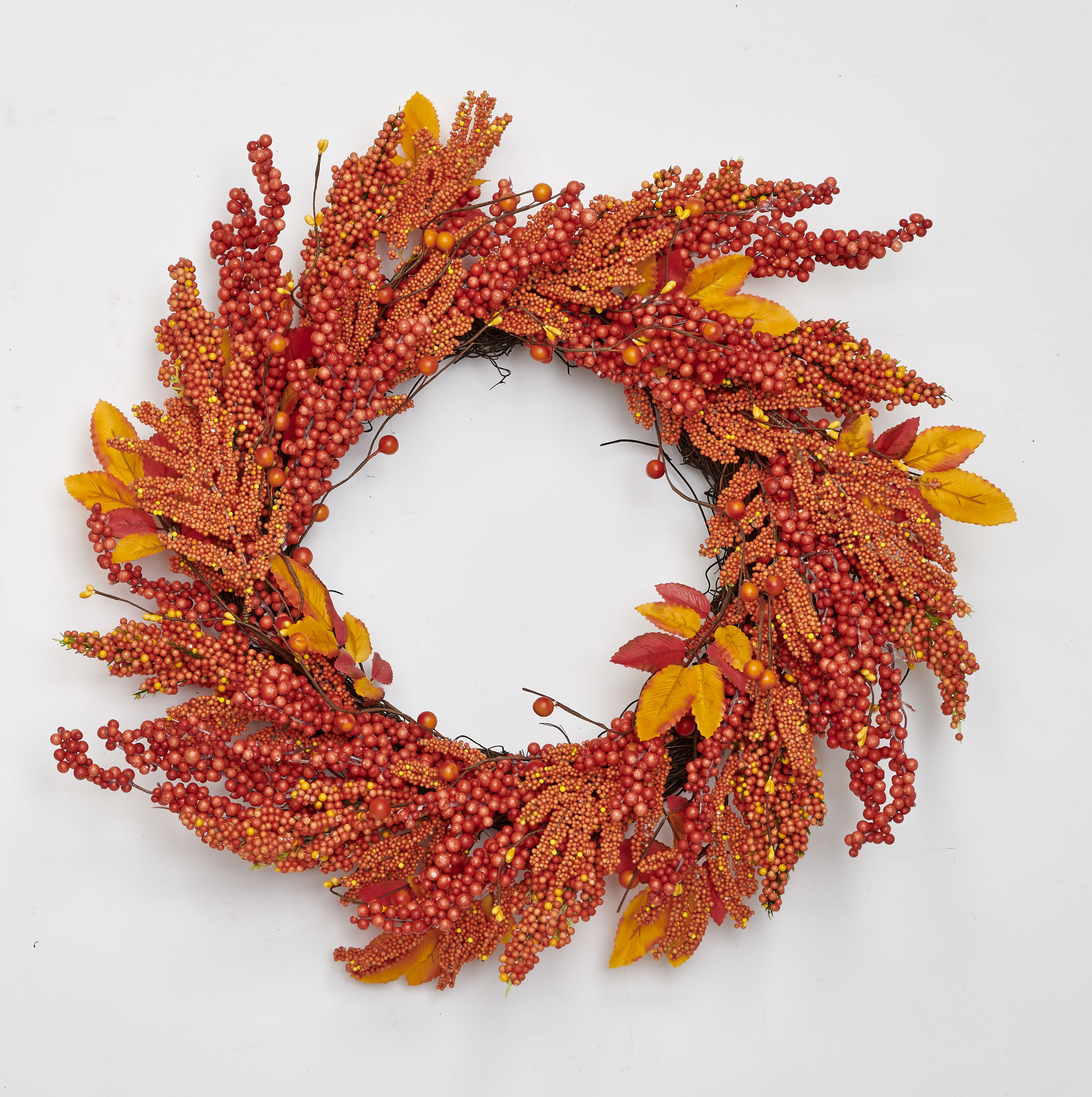 Worth Imports 9934 21-in Berries Artificial Wreath
