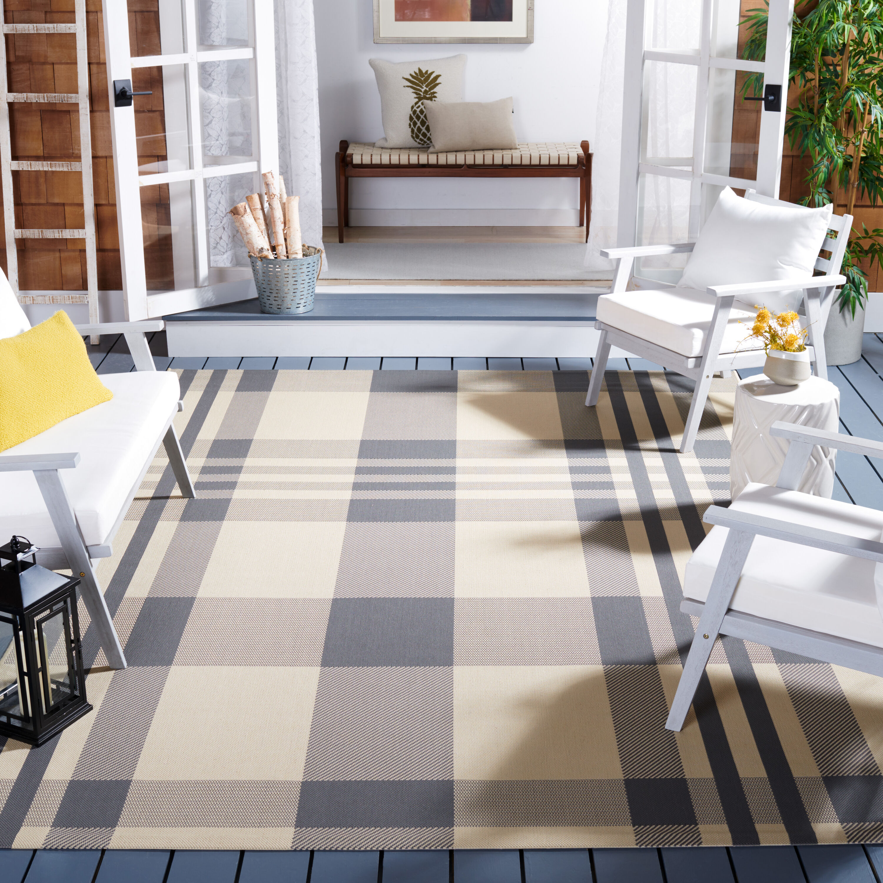 Black & Bone Plaid Outdoor Rug - Safavieh.com