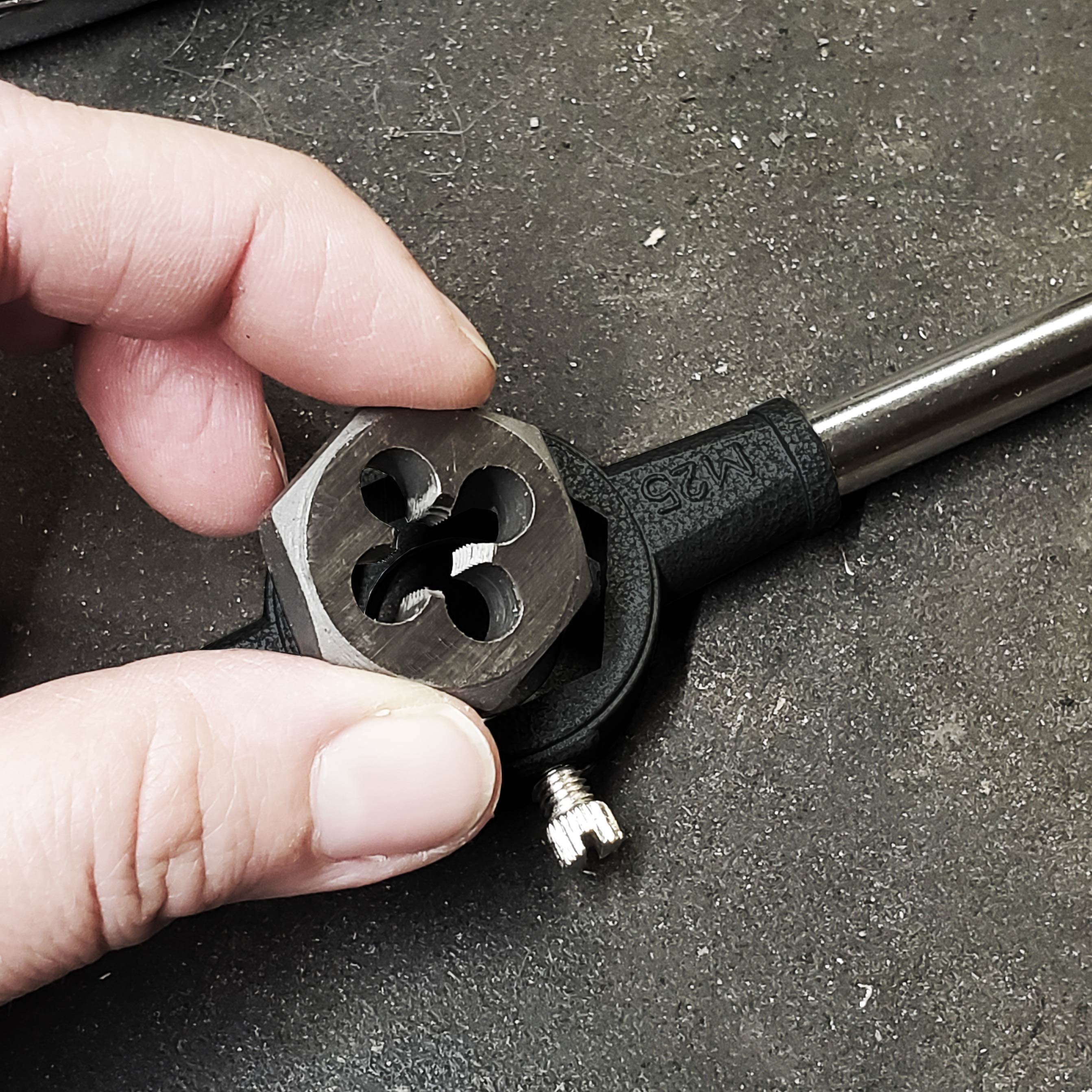 Century Drill & Tool 98504 dies - View #6