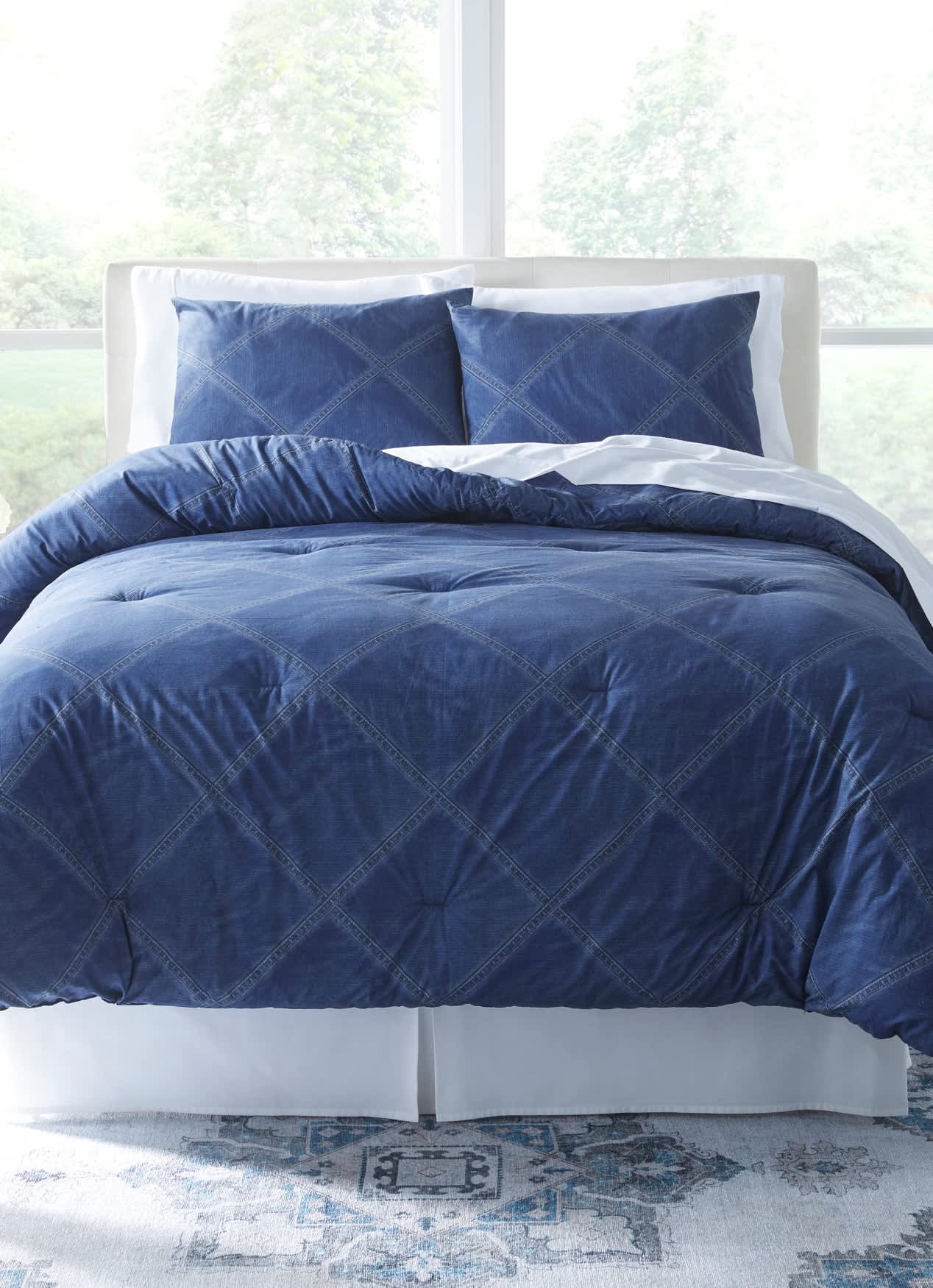 BrylaneHome 198752630603 Denim Comforter 3 Piece Set