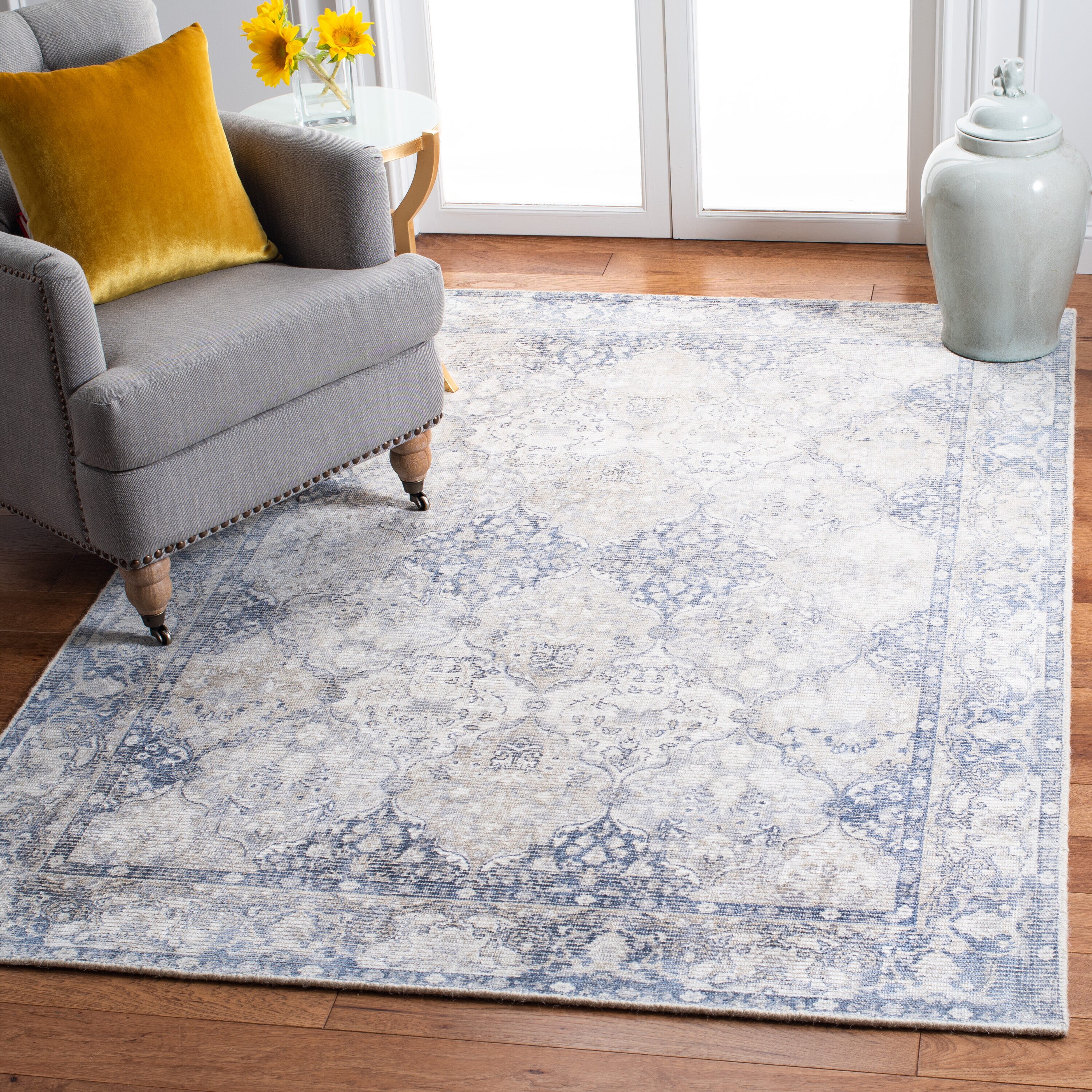  Restoration Vintage 705 Ivory/Blue Traditional 5ft x 8ft Medium Rectangle Rug