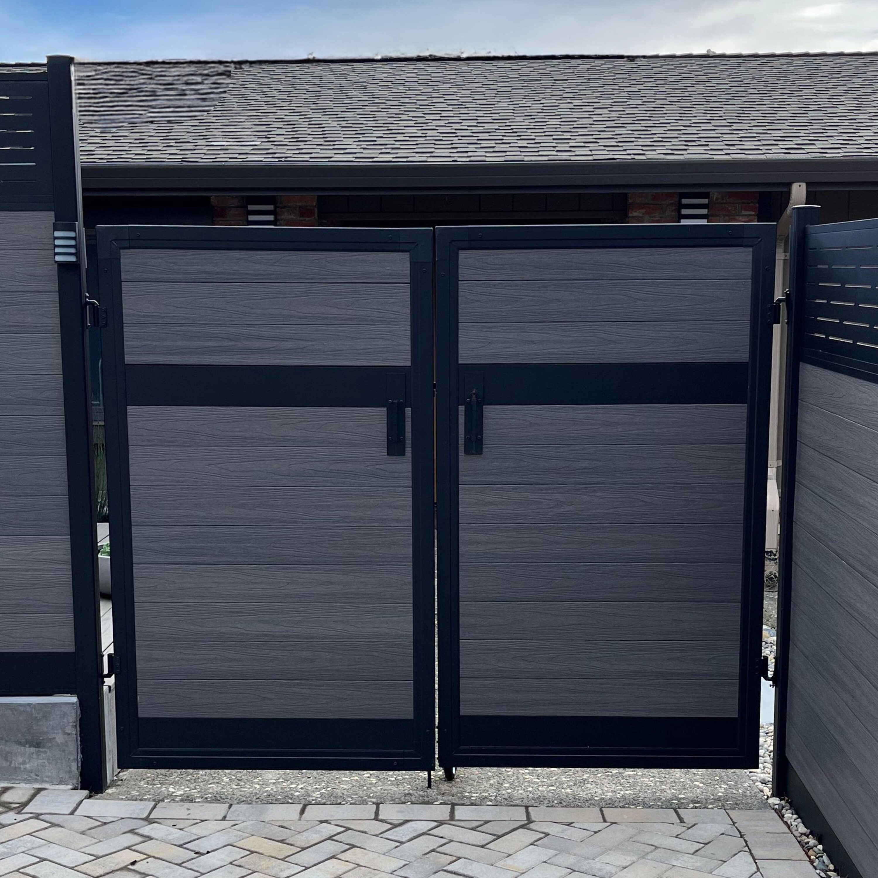 Infinity EF 61608 Gate-Hardware - View #2