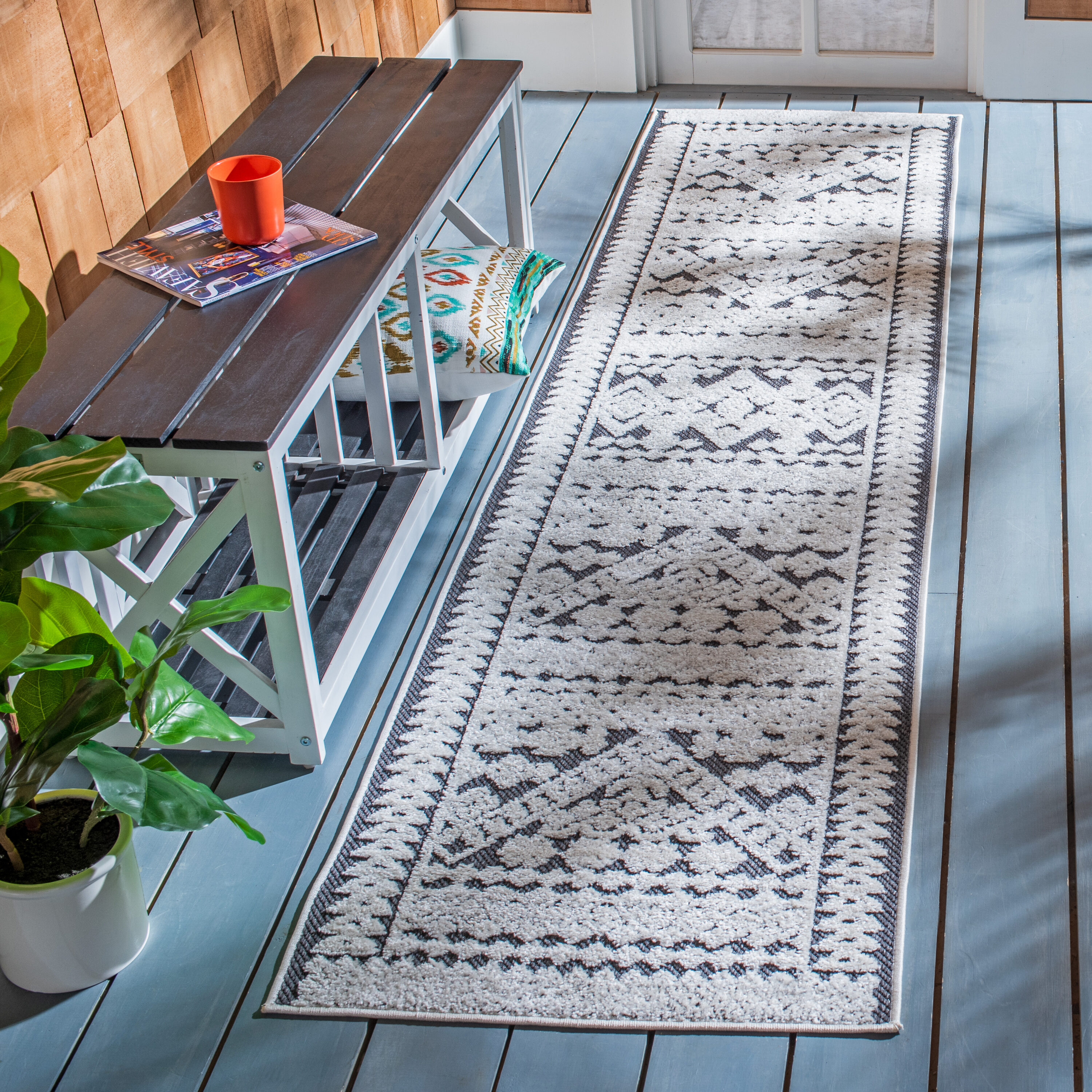 Cabana 658A Ivory/Grey 2ft-2in x 9ft Runner Rug