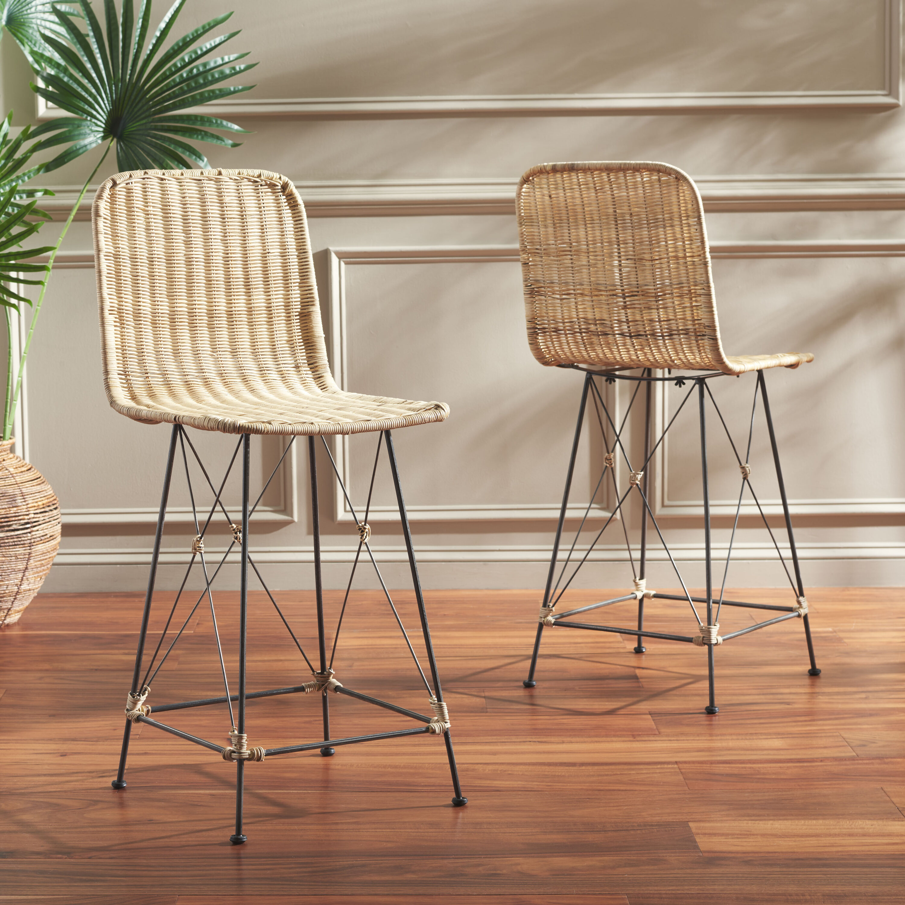 Safavieh BST6505A-SET2 Light Natural/Black 24.01-in H Tall Wood Bar Stool